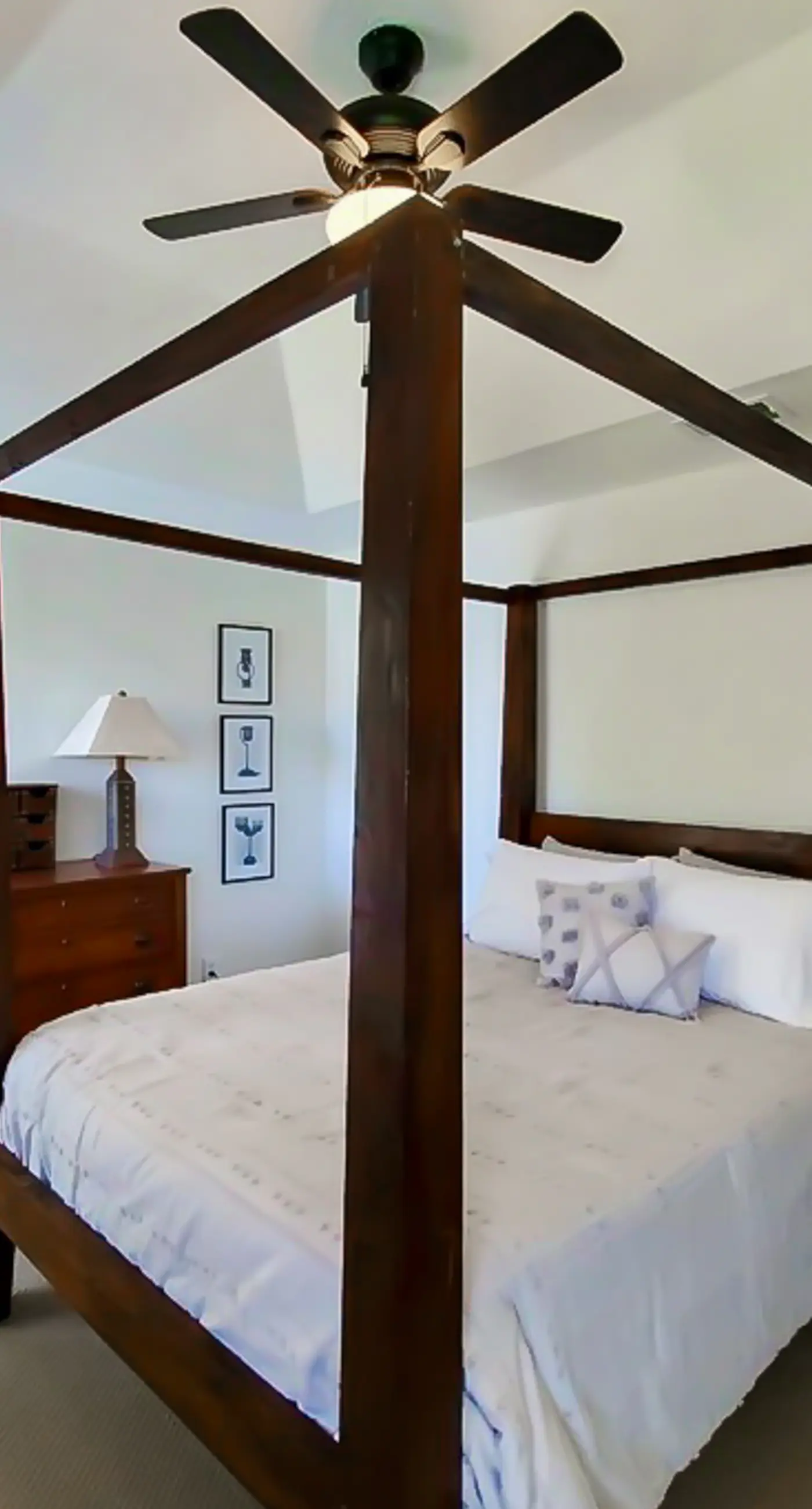 Gorgeous coastal home with plenty of space, dock and outdoor area