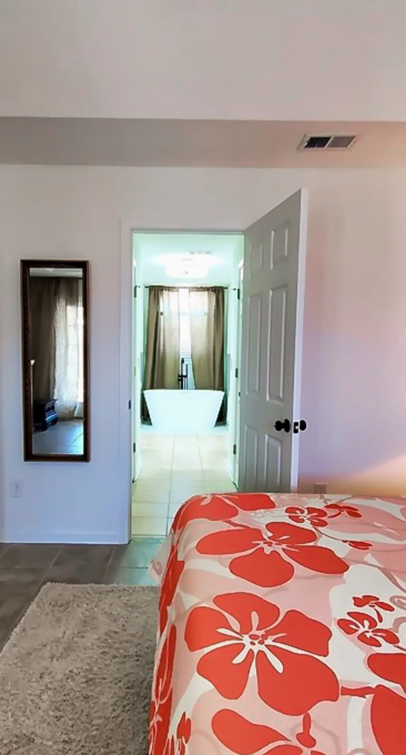 Gorgeous coastal home with plenty of space, dock and outdoor area