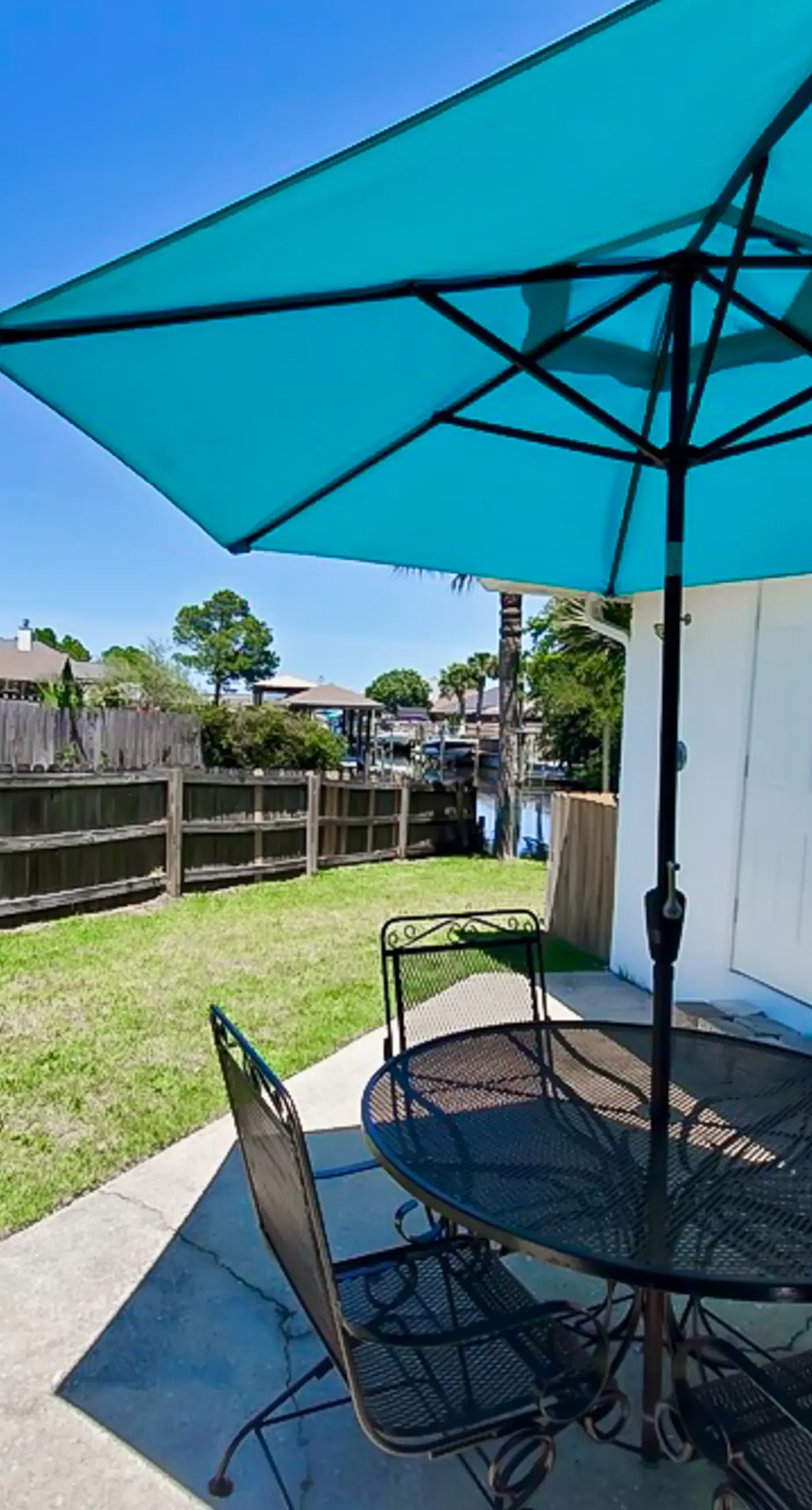 Gorgeous coastal home with plenty of space, dock and outdoor area