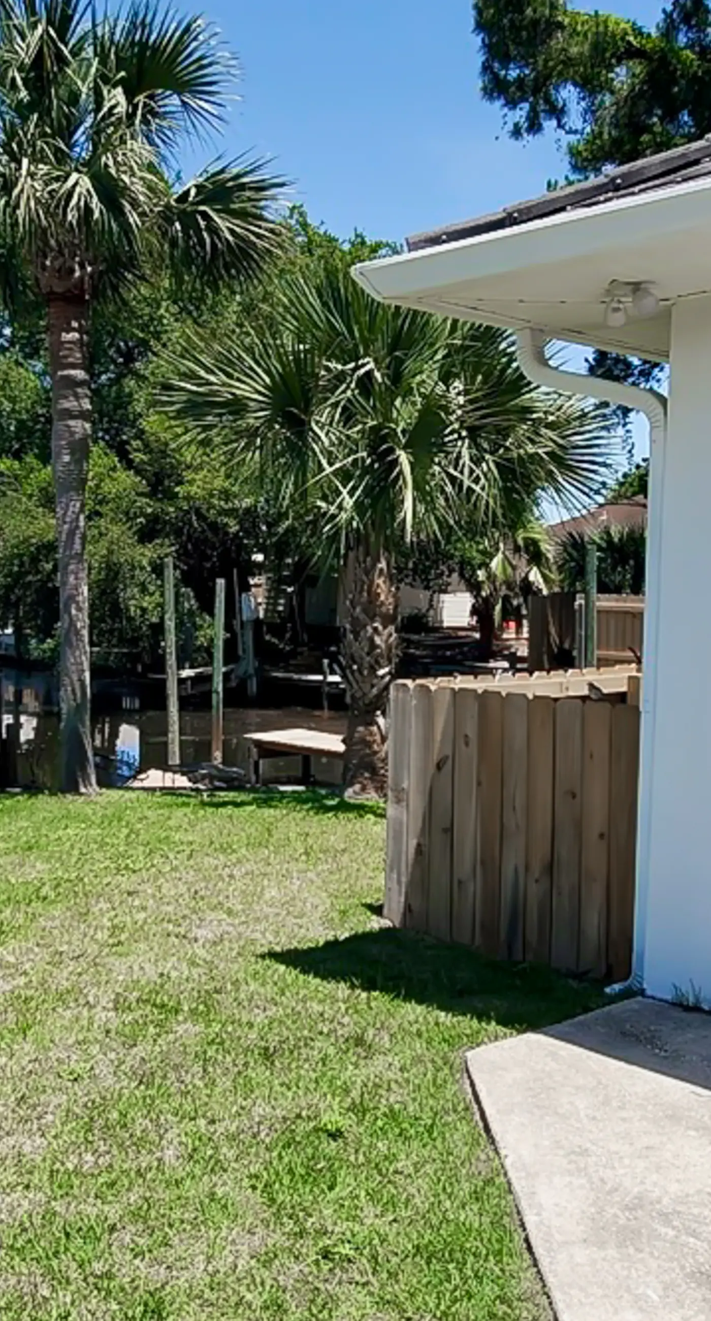 Gorgeous coastal home with plenty of space, dock and outdoor area