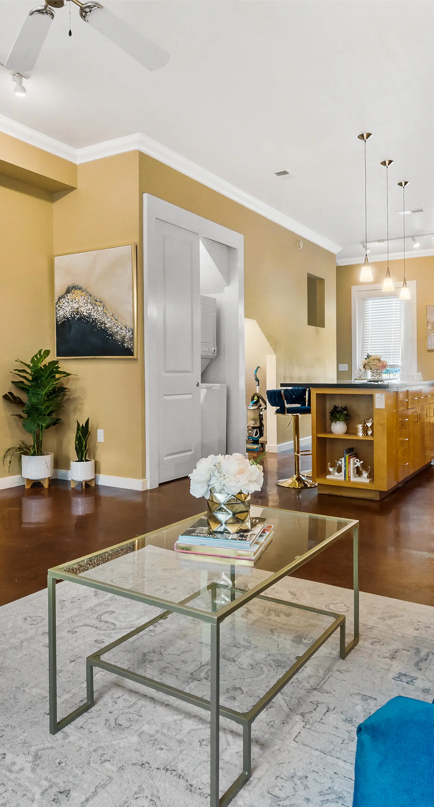 Hip & vibrant townhome near downtown with private patio, grill, AC, and WiFi