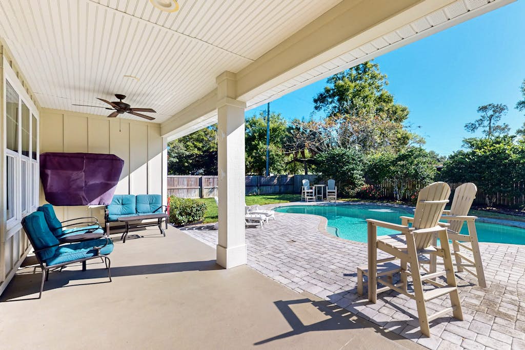 Contemporary dog-friendly retreat with pool & patio - near shops & attractions