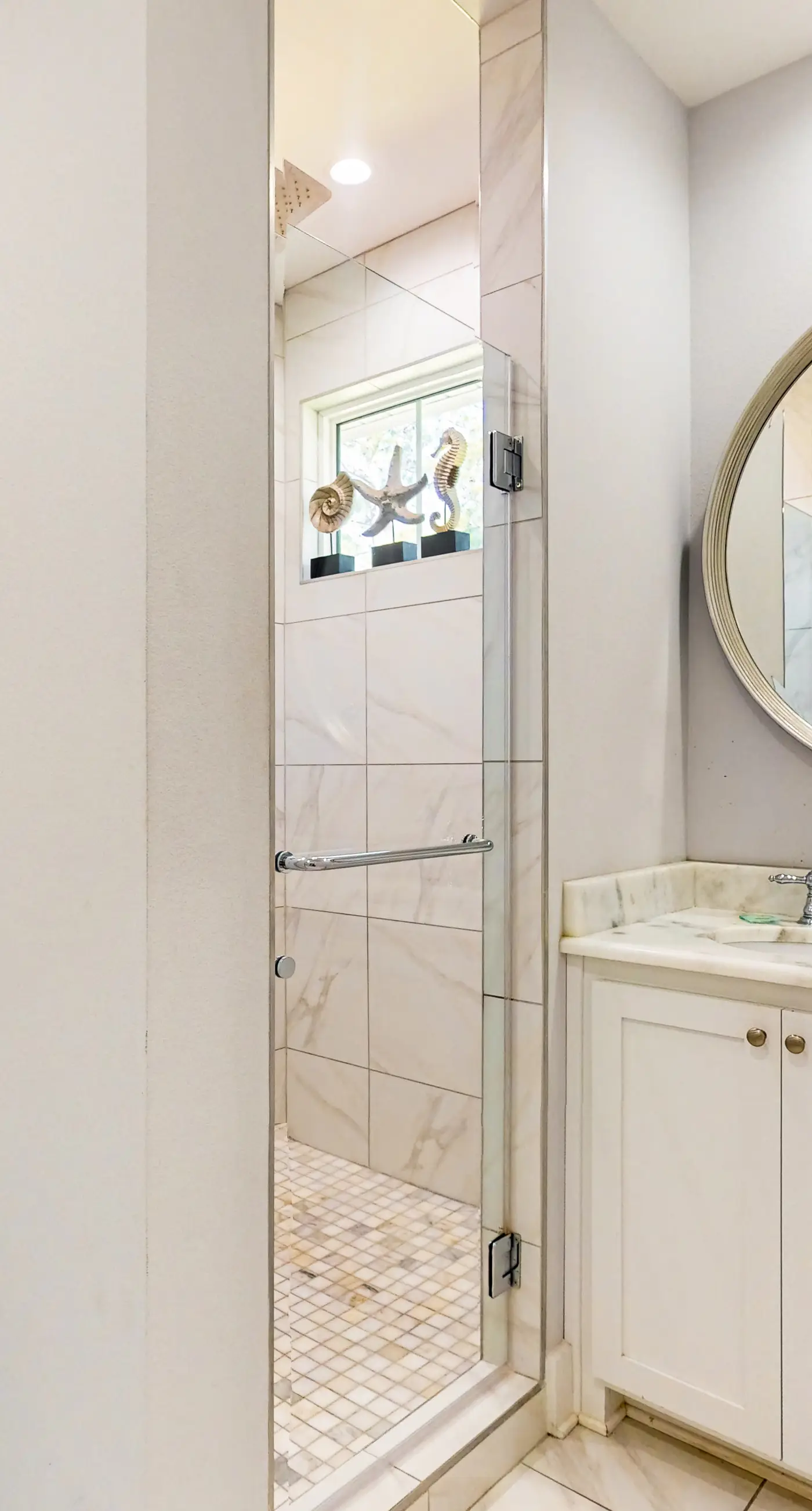 Contemporary dog-friendly retreat with pool & patio - near shops & attractions