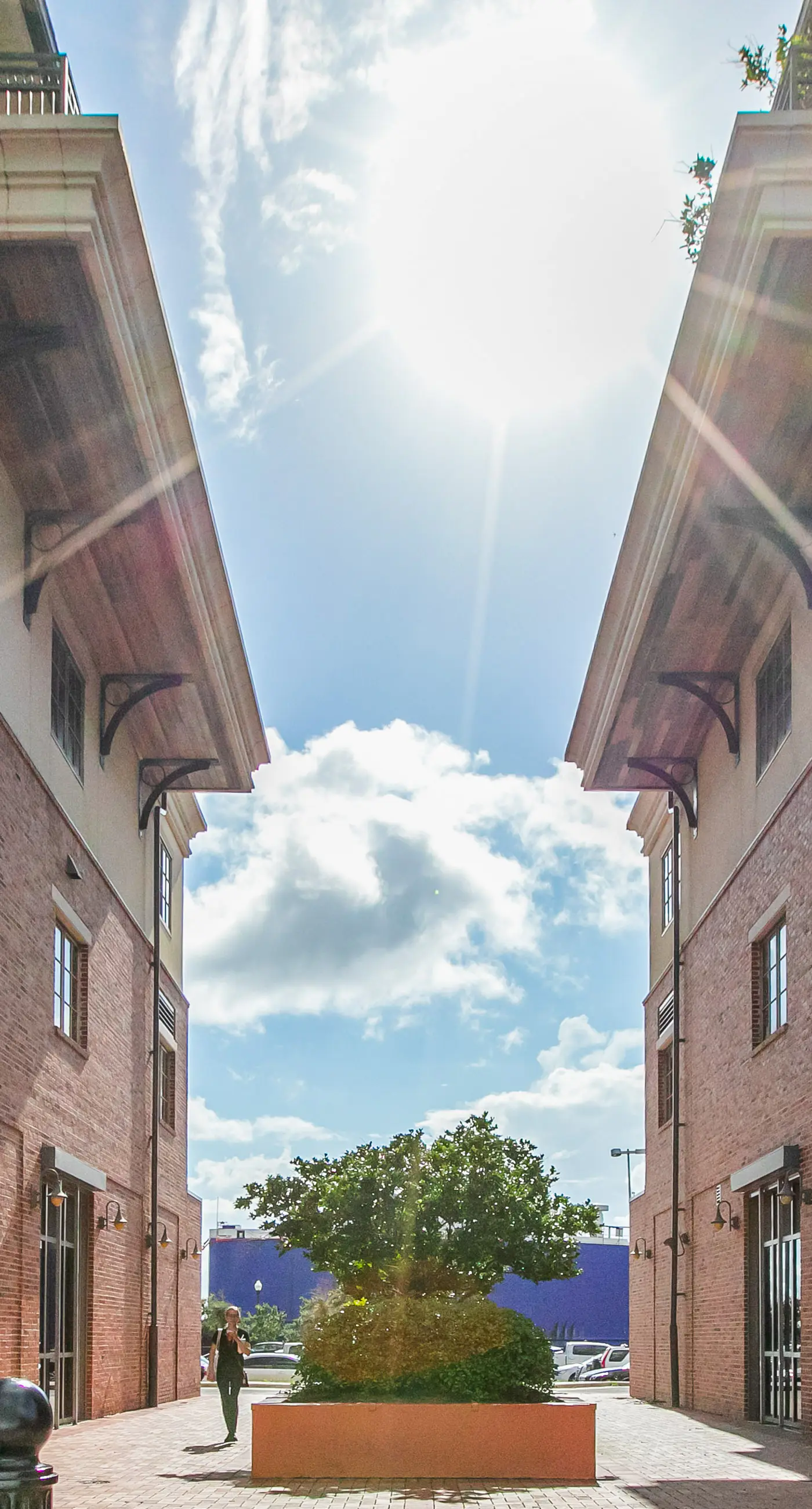 Contemporary dog-friendly retreat with pool & patio - near shops & attractions