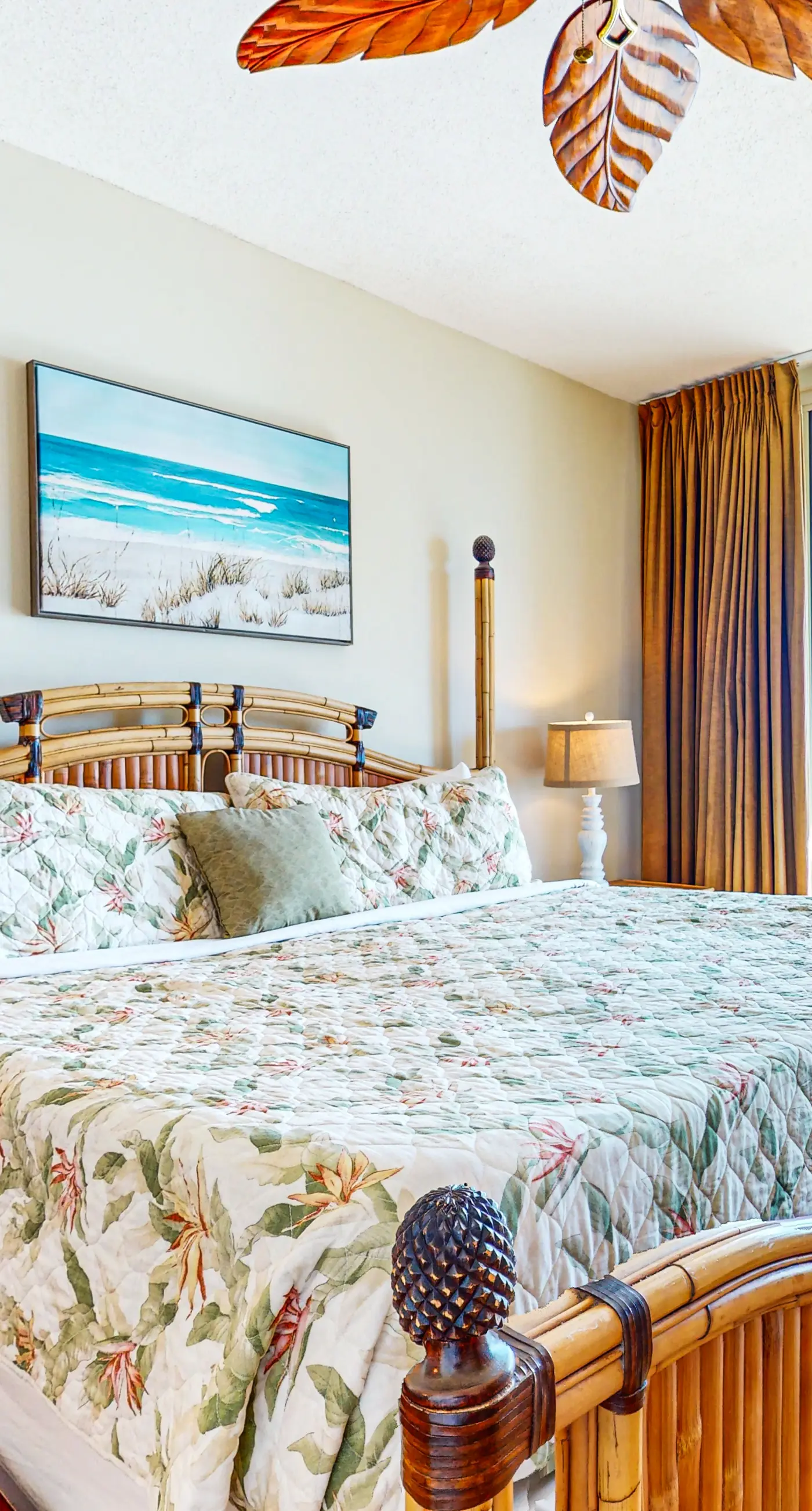 Gorgeous Resort Condo with Gulf Views, Shared Hot Tub, Pools, & Gym