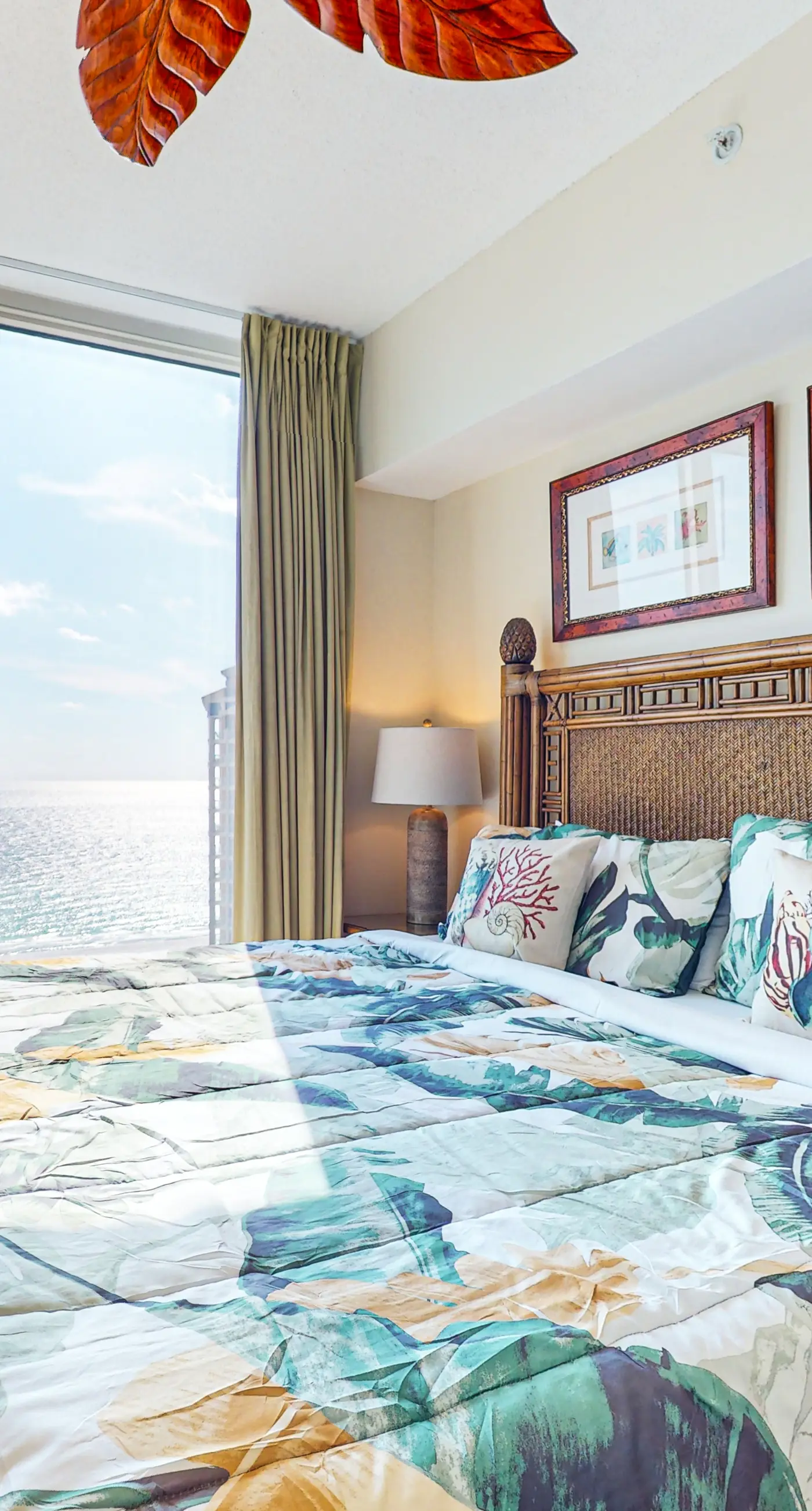 Gorgeous Resort Condo with Gulf Views, Shared Hot Tub, Pools, & Gym