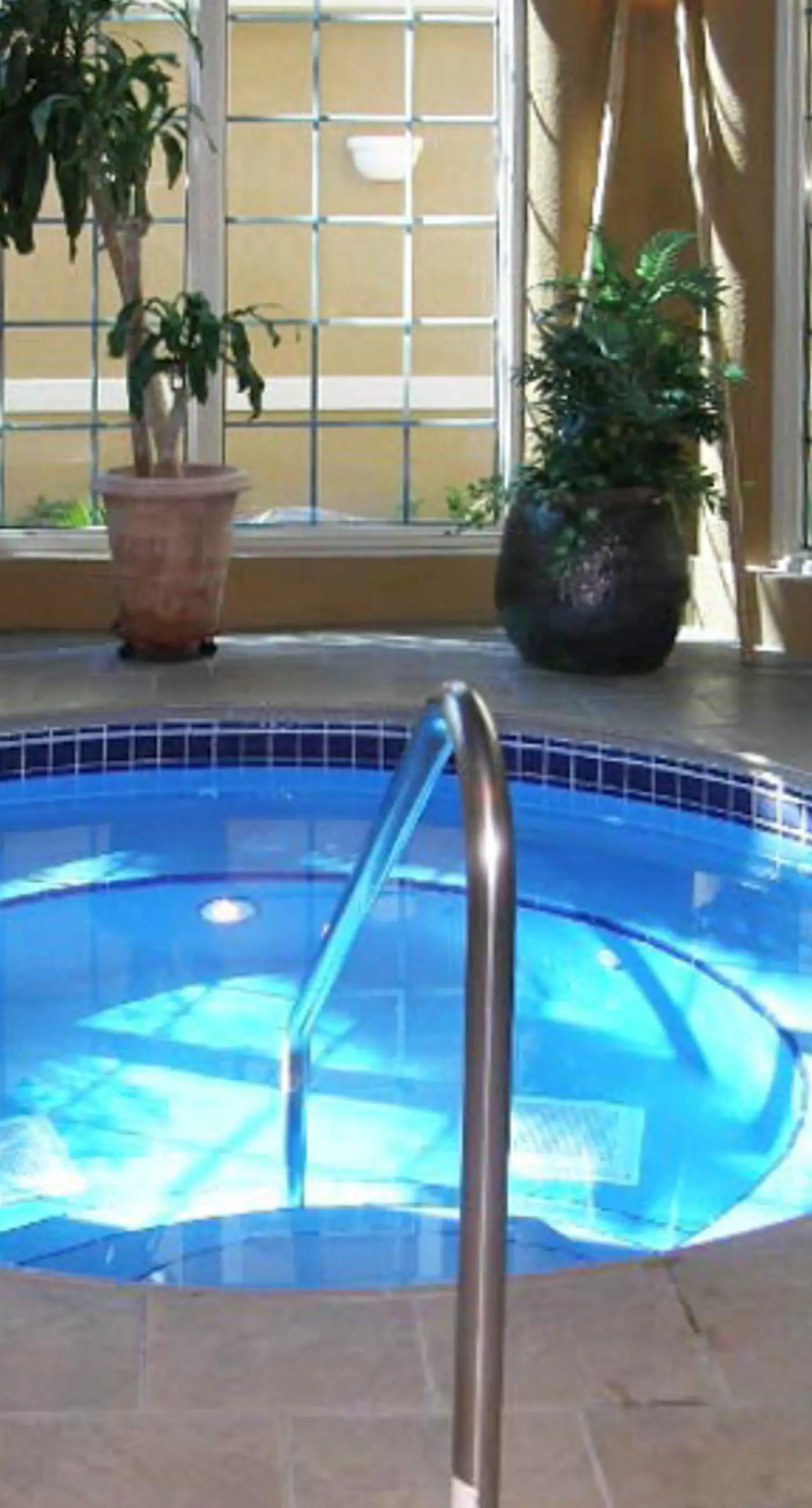 Gorgeous Resort Condo with Gulf Views, Shared Hot Tub, Pools, & Gym