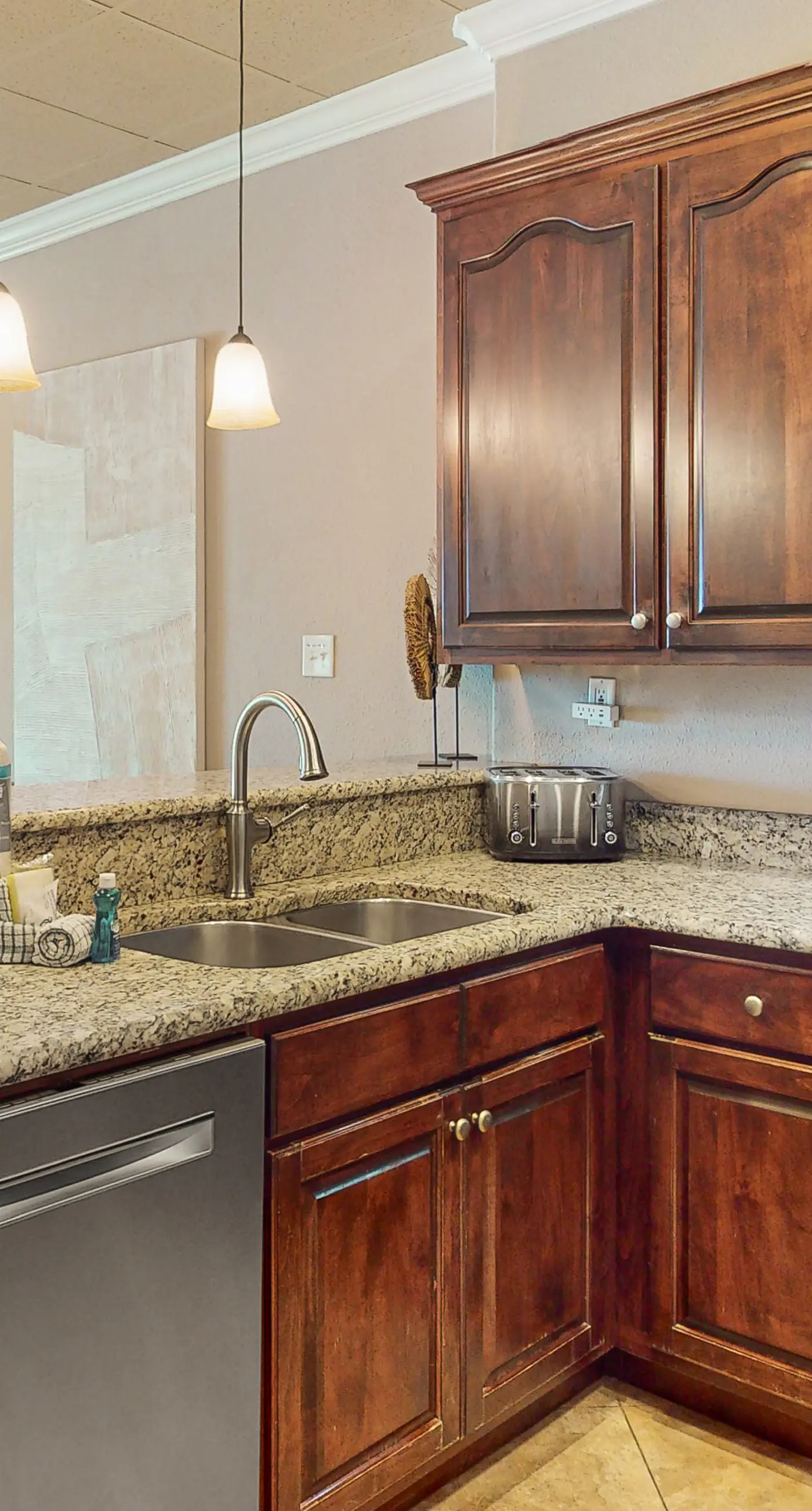 Family-friendly, beachfront condo w/shared outdoor pool, hot tub, & beach access