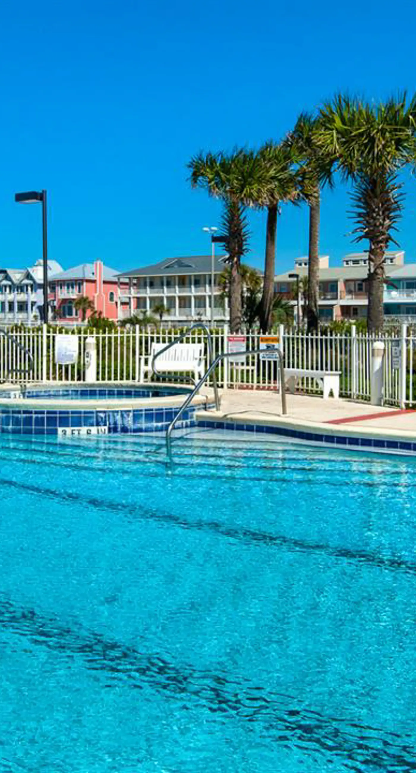 Family-friendly, beachfront condo w/shared outdoor pool, hot tub, & beach access