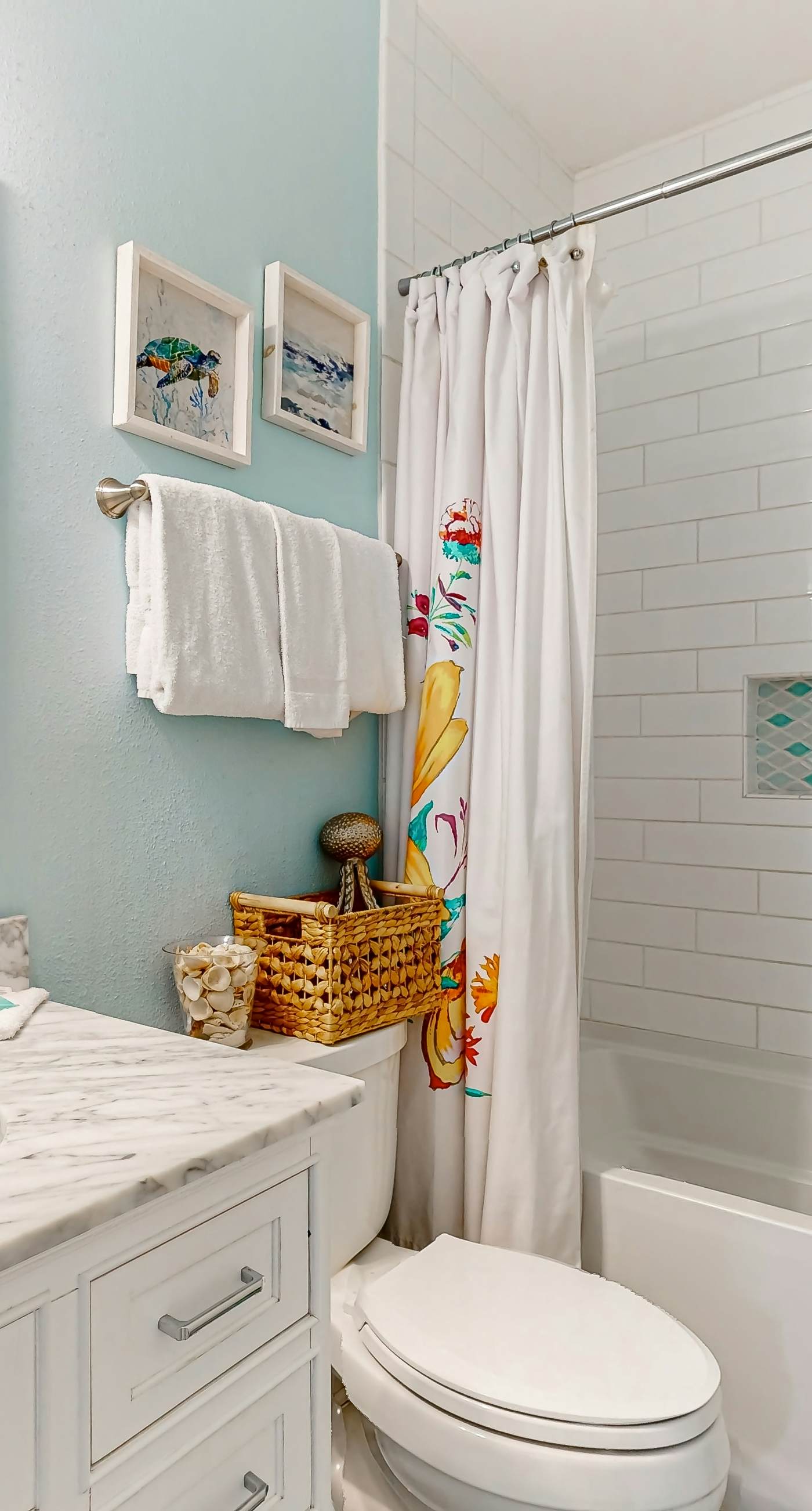 Condo with partial bay view, onsite fishing dock, beach access, & shared pool