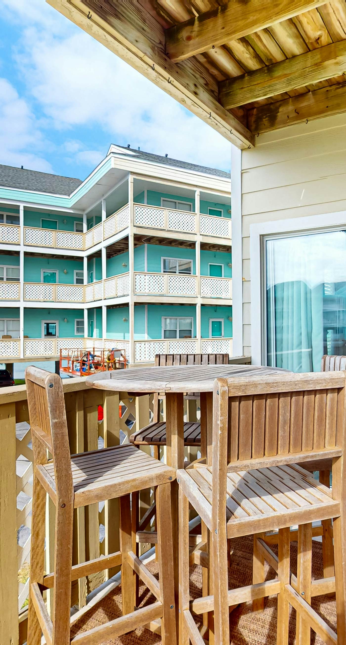 Condo with partial bay view, onsite fishing dock, beach access, & shared pool