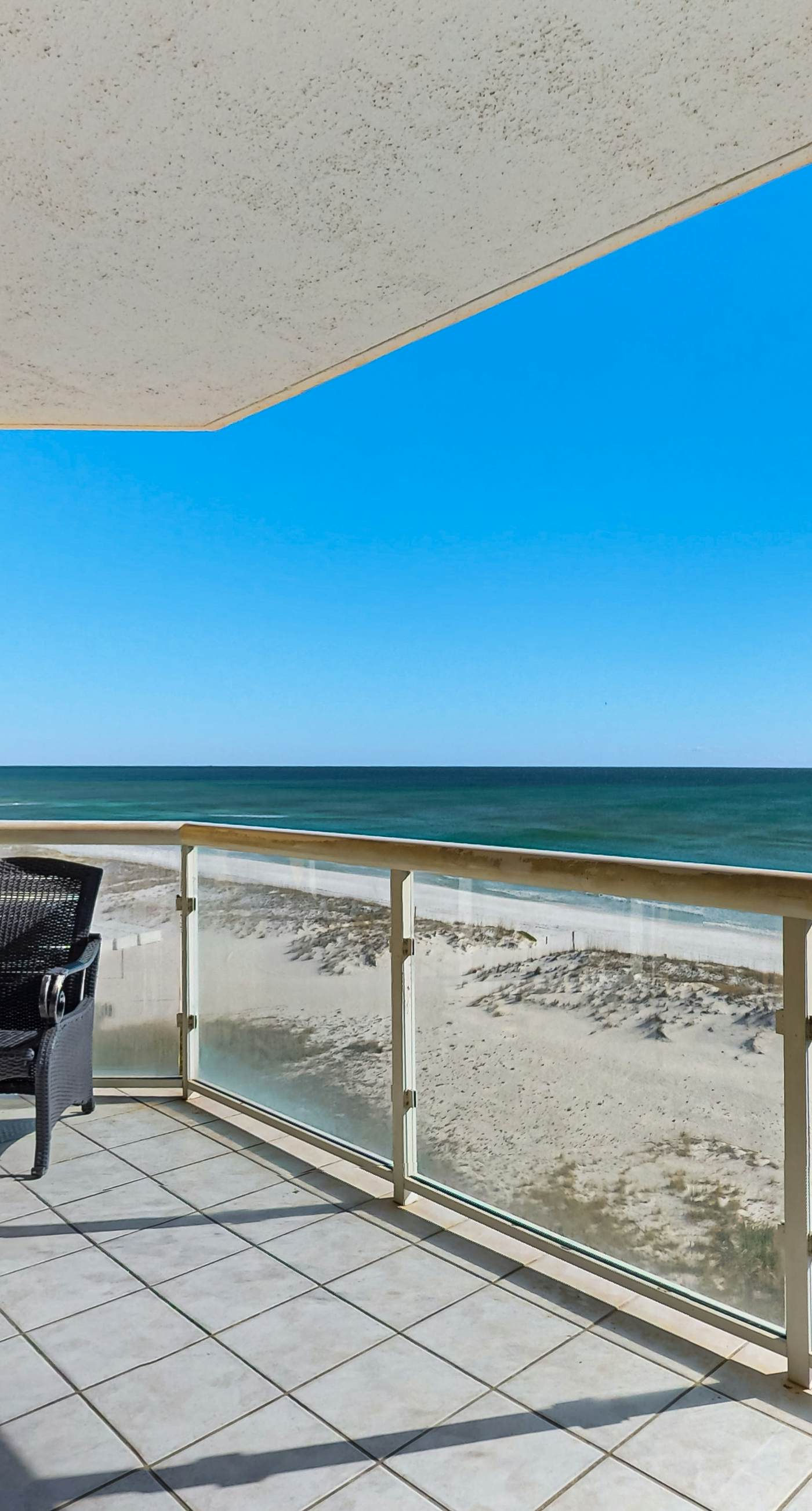 Gulf Front Condo with Onsite Pools, Fitness Center, Dry Sauna, and WiFi