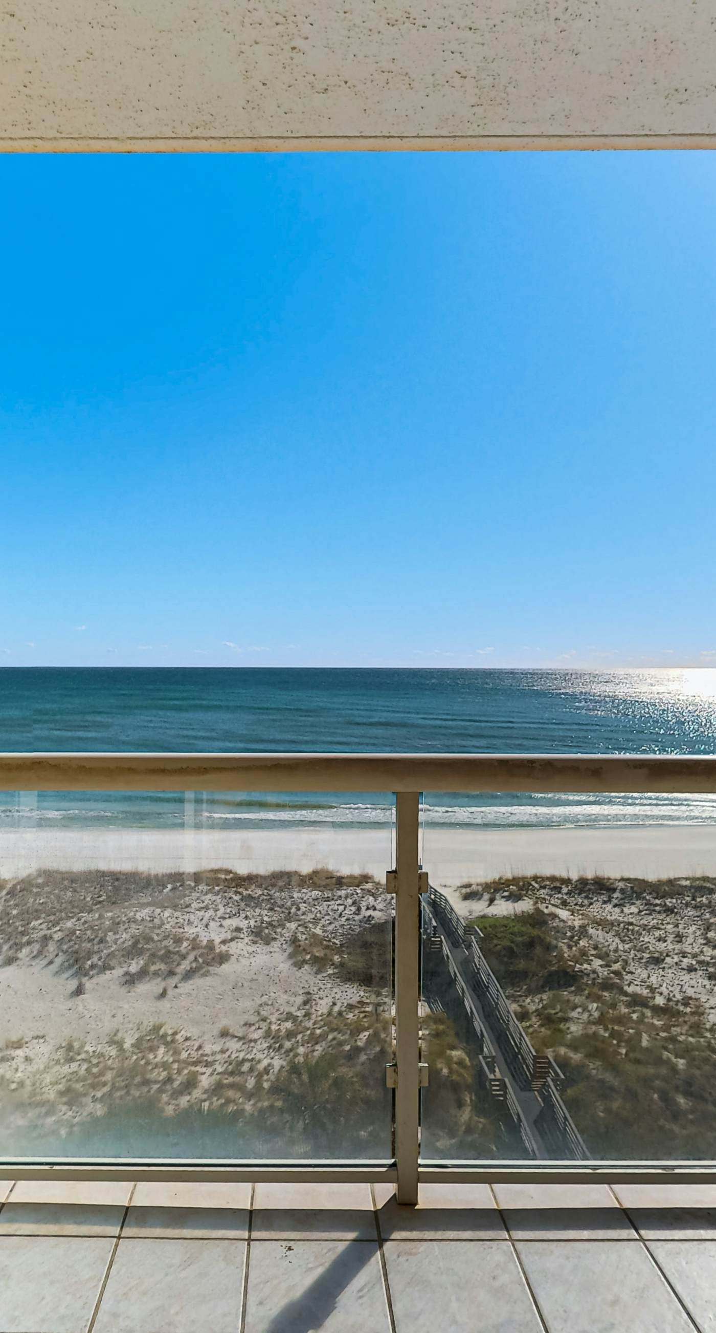 Gulf Front Condo with Onsite Pools, Fitness Center, Dry Sauna, and WiFi
