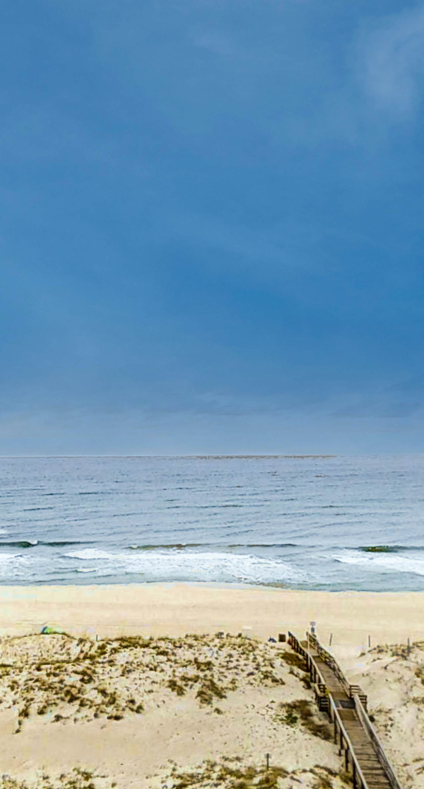 Gulf Front Condo with Onsite Pools, Fitness Center, Dry Sauna, and WiFi