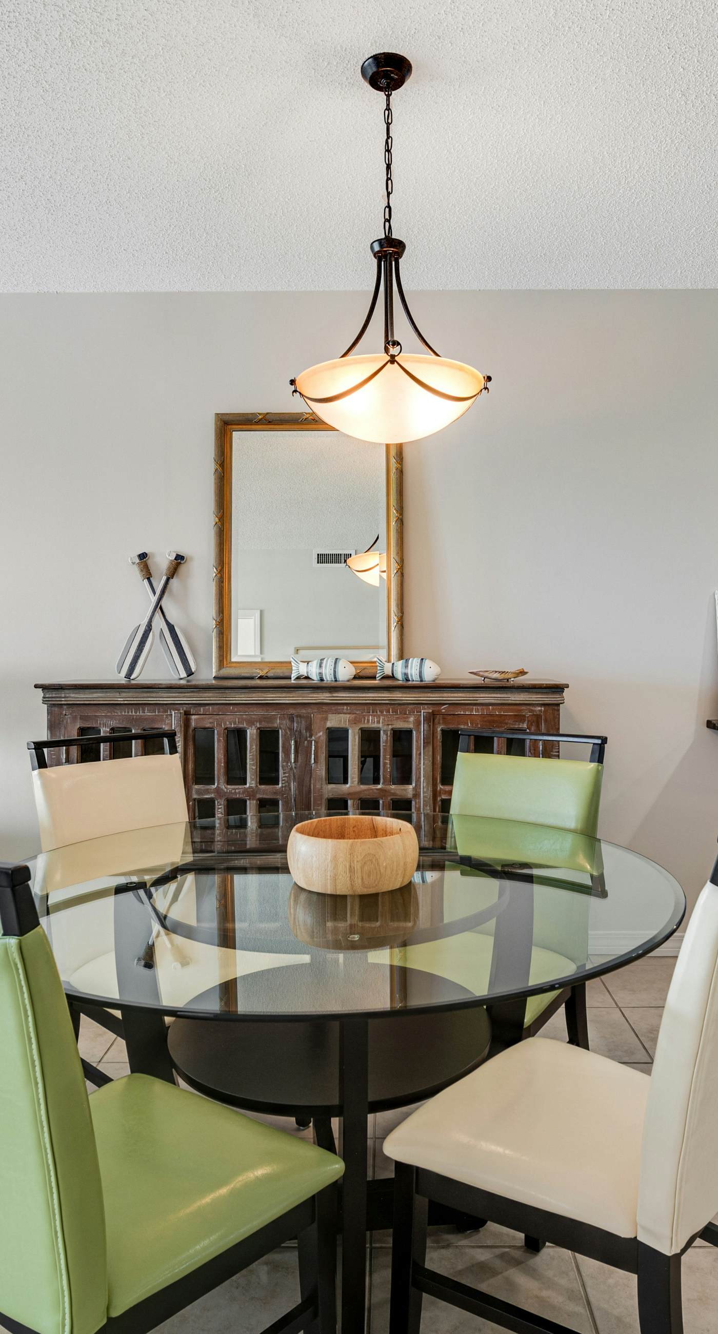 Oceanfront Condo with Free WiFi, Central AC, W&D, Shared Hot Tub, Outdoor Pool, Gym