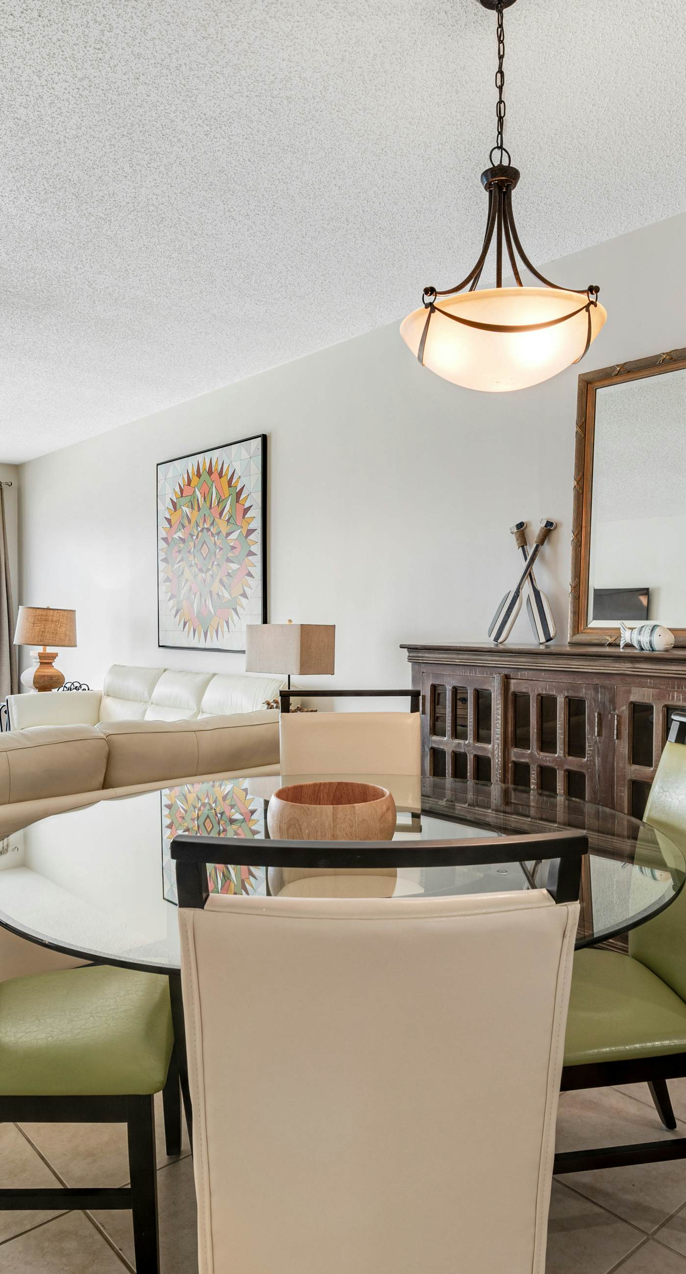 Oceanfront Condo with Free WiFi, Central AC, W&D, Shared Hot Tub, Outdoor Pool, Gym