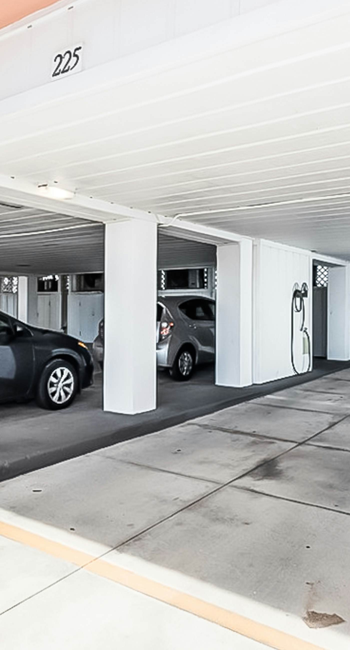 Inviting condo with bay & ocean views, & pool - steps to the beach