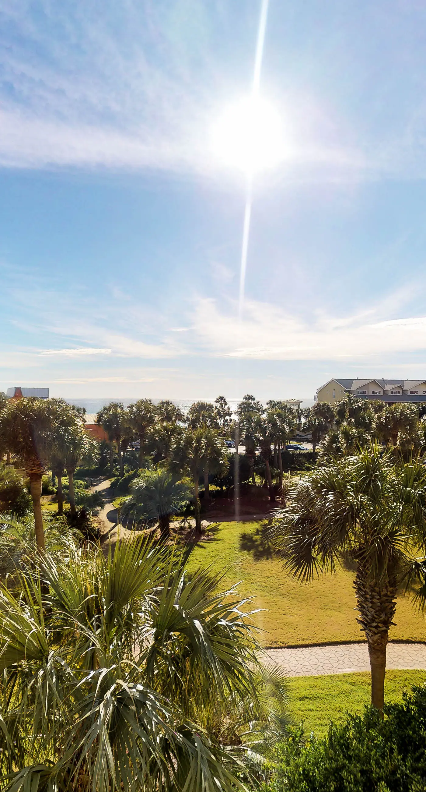 Ocean-View Getaway with Two Shared Pools, Gym & Beach Access