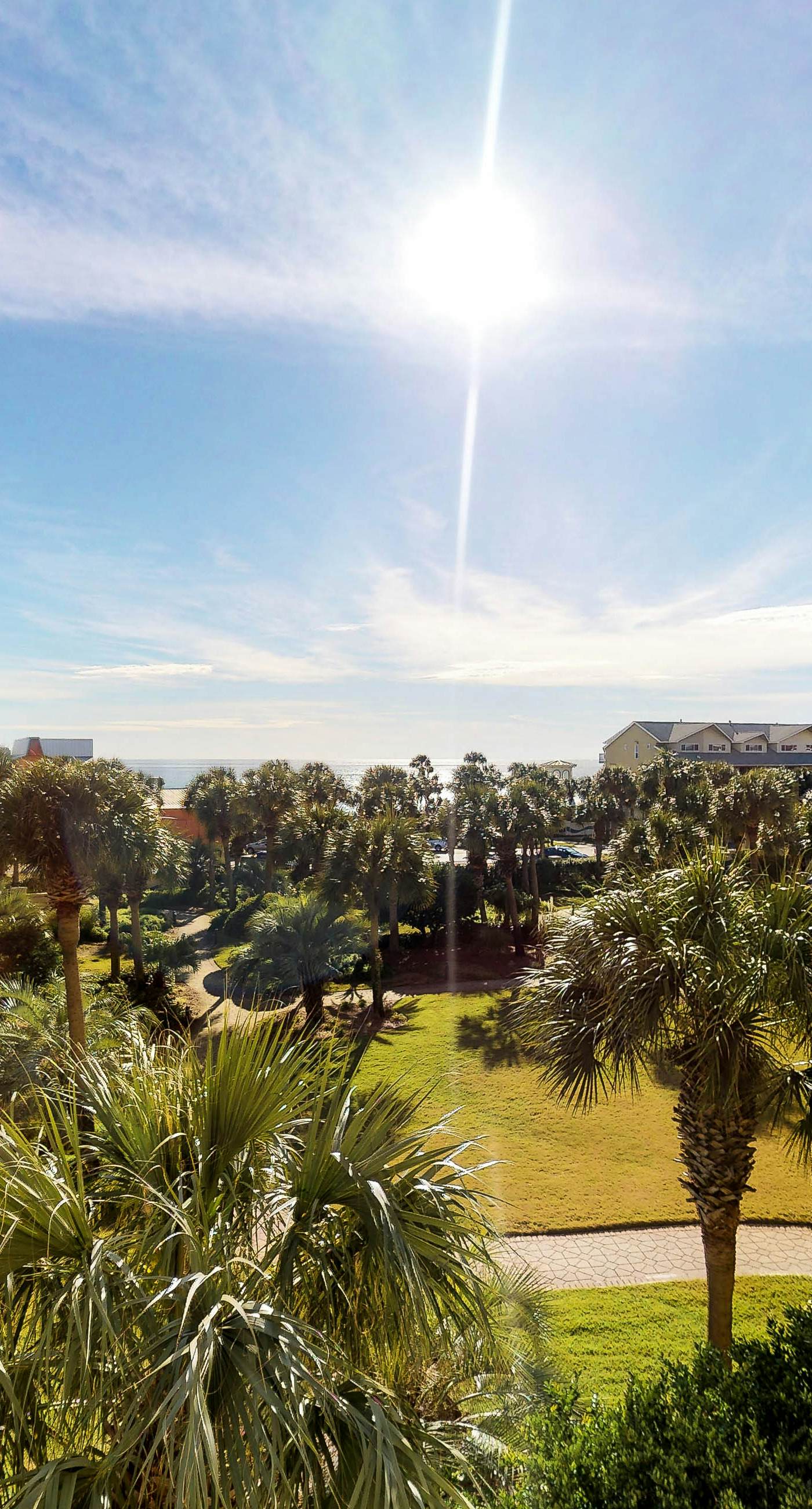 Ocean-View Getaway with Two Shared Pools, Gym & Beach Access