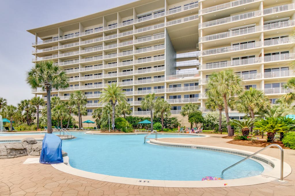 Sterling Shores 305