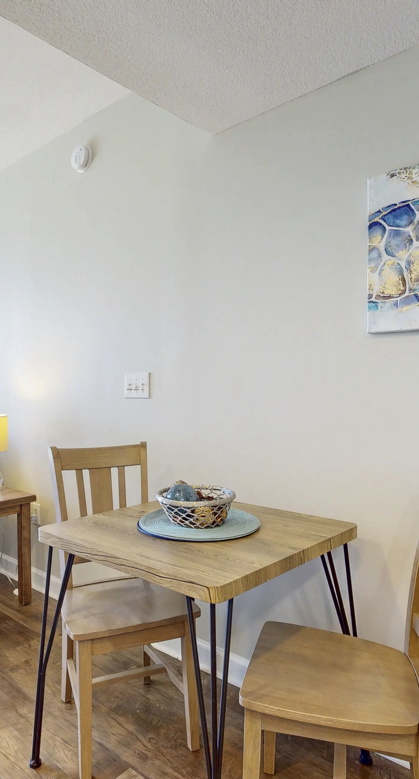 Ocean-View Getaway with Two Shared Pools, Gym & Beach Access