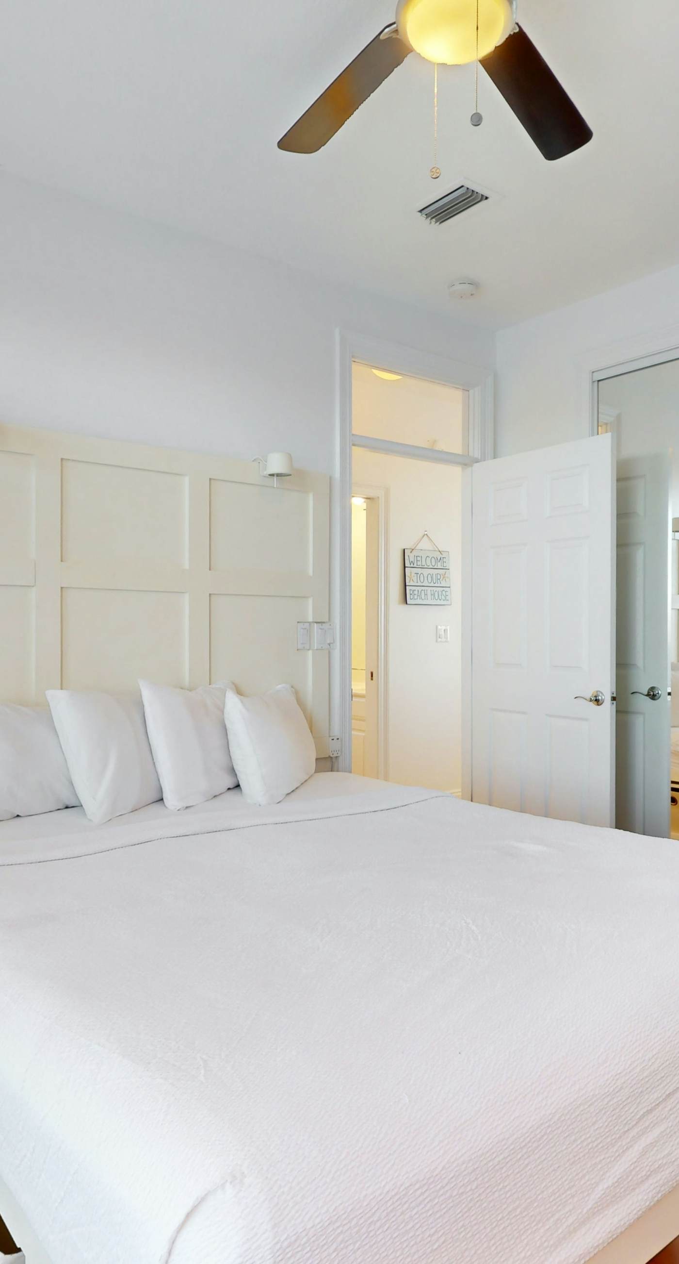 Lakefront condo with WiFi, water&beach views, pool