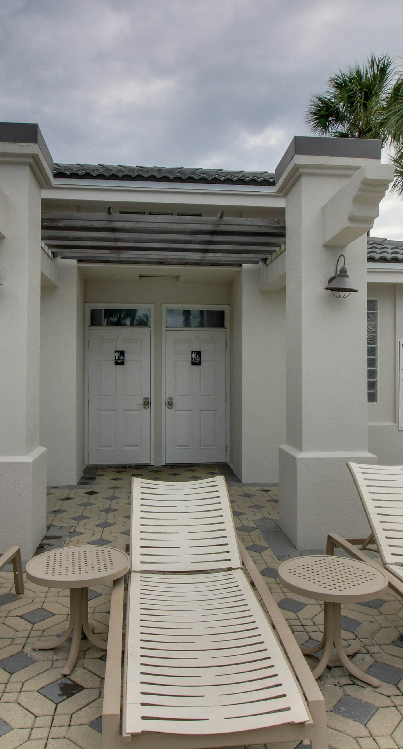 Lakefront condo with WiFi, water&beach views, pool