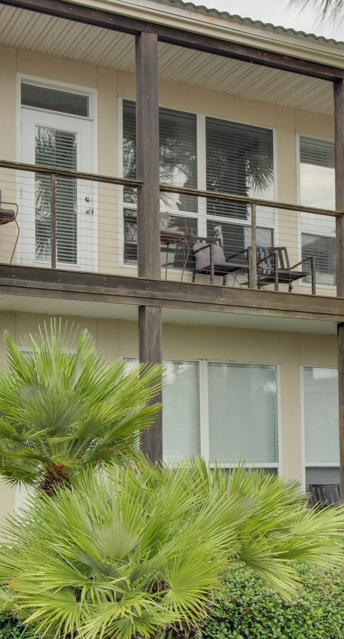 Lakefront condo with WiFi, water&beach views, pool