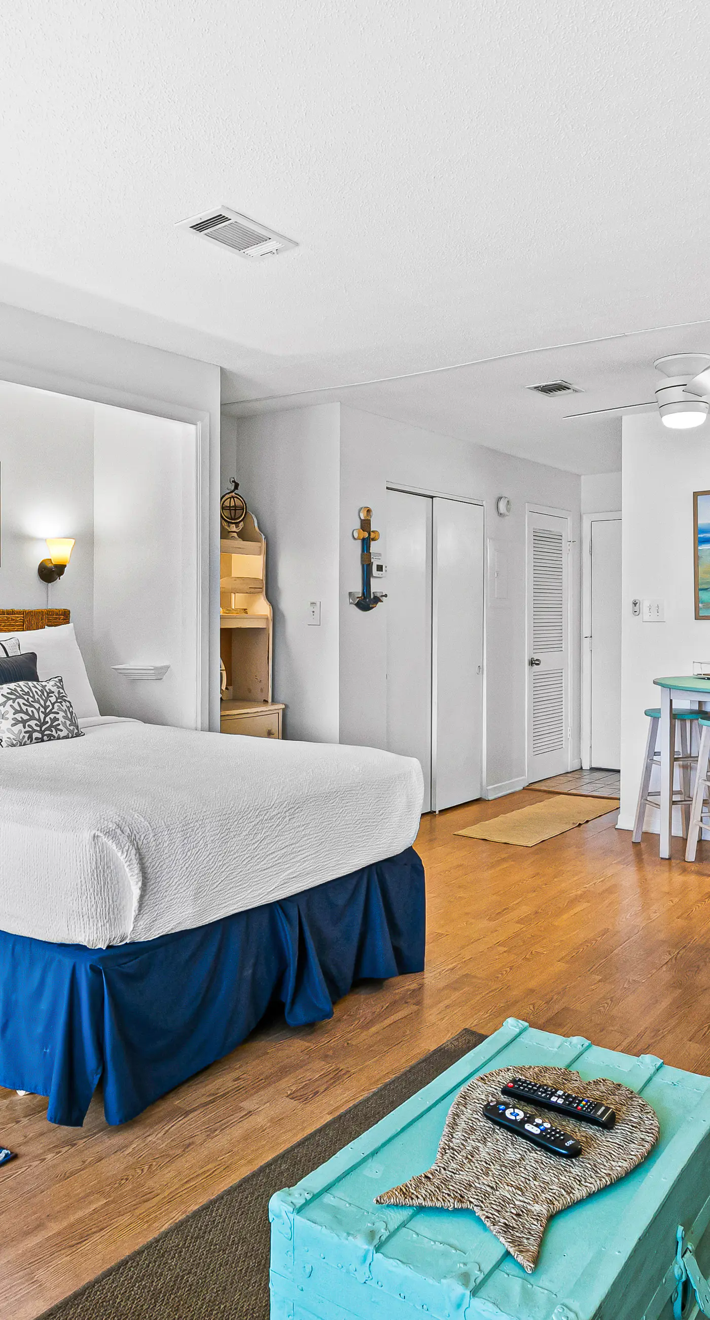 Coastal Condo with heated pool, hot tub, tennis, & beach access