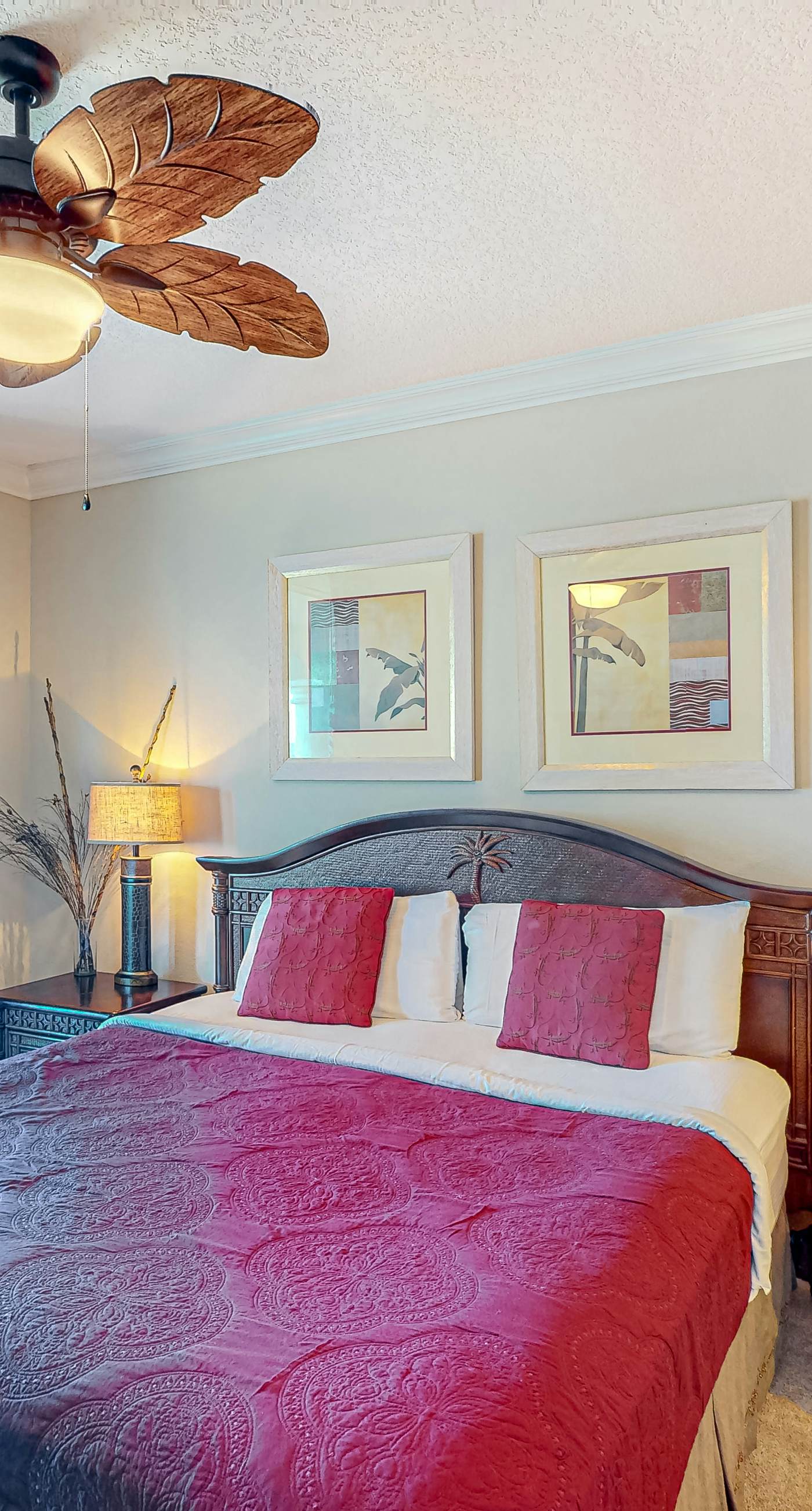 Gulf-view condo with pool, hot tub, beach access, tennis, balcony, AC, & W/D