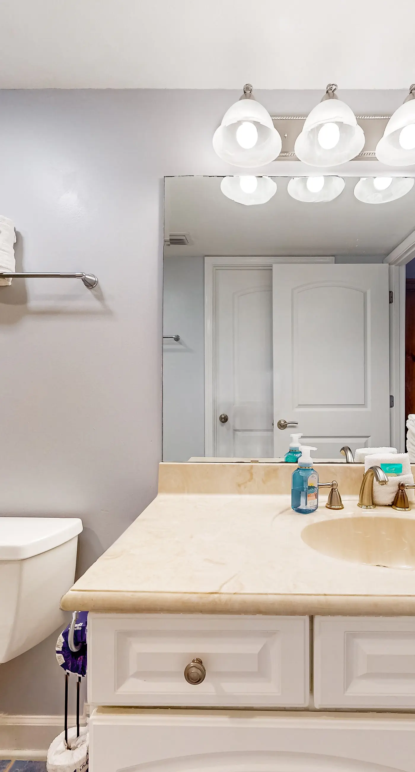 Regency Towers W 101