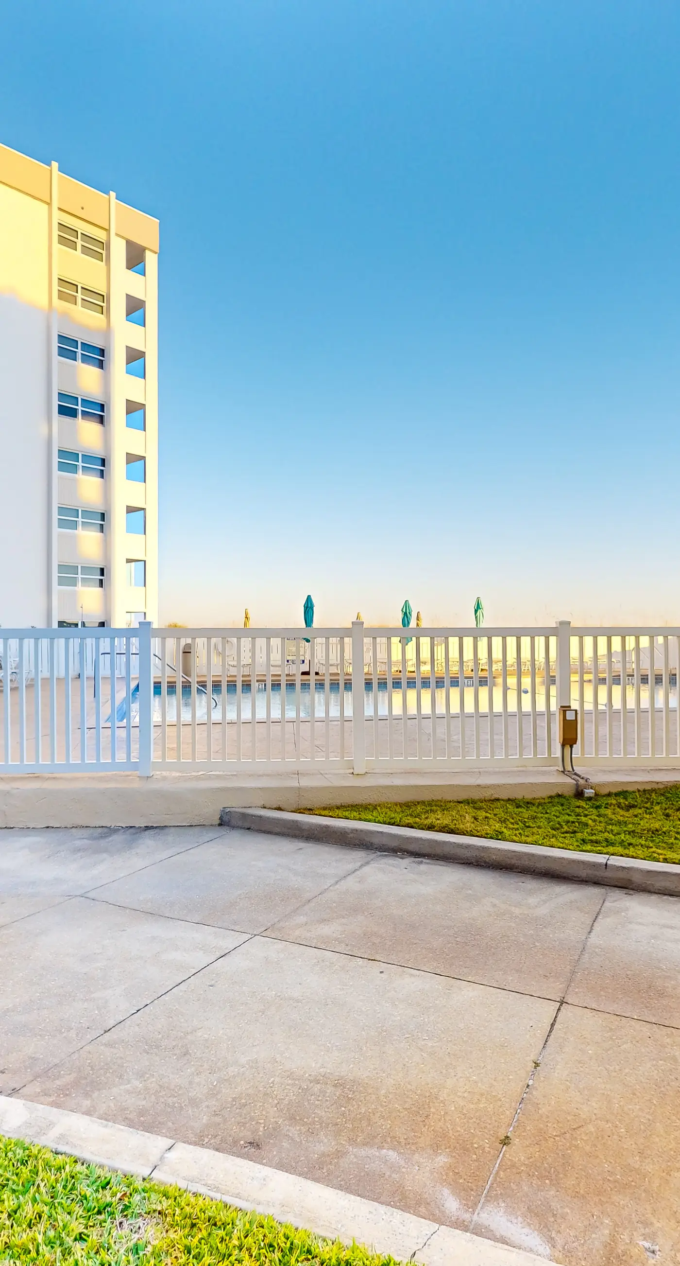 Regency Towers W 101