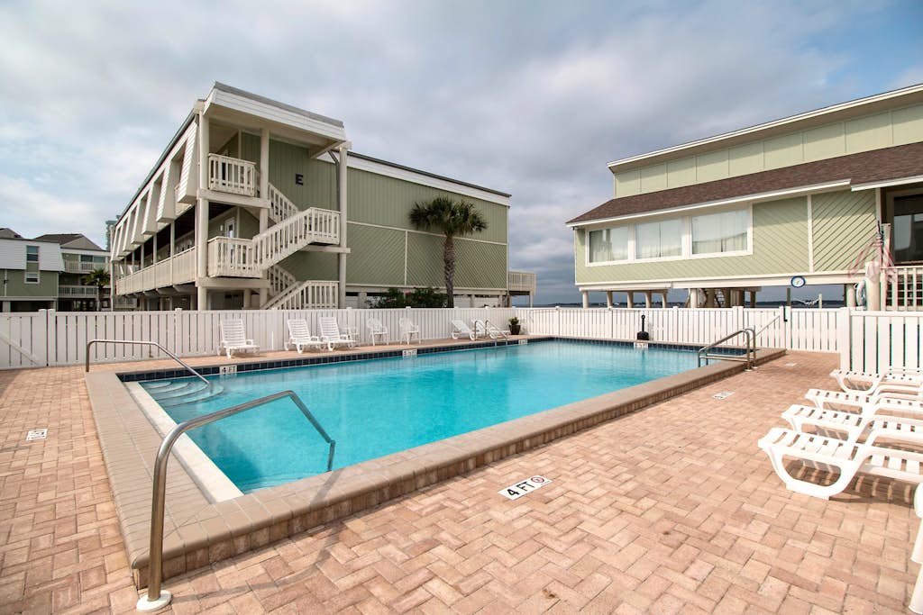 Incredible waterfront retreat with beach access, pool, dock & amazing Gulf views