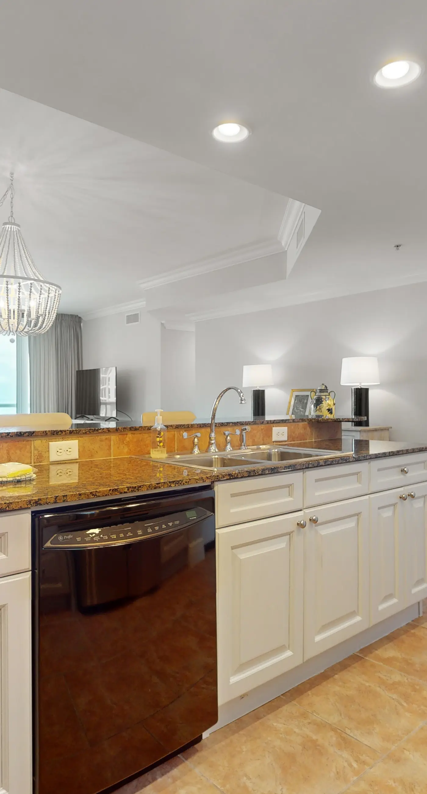 Gulf-view condo with pool, hot tub, beach access, tennis, balcony, AC, & W/D