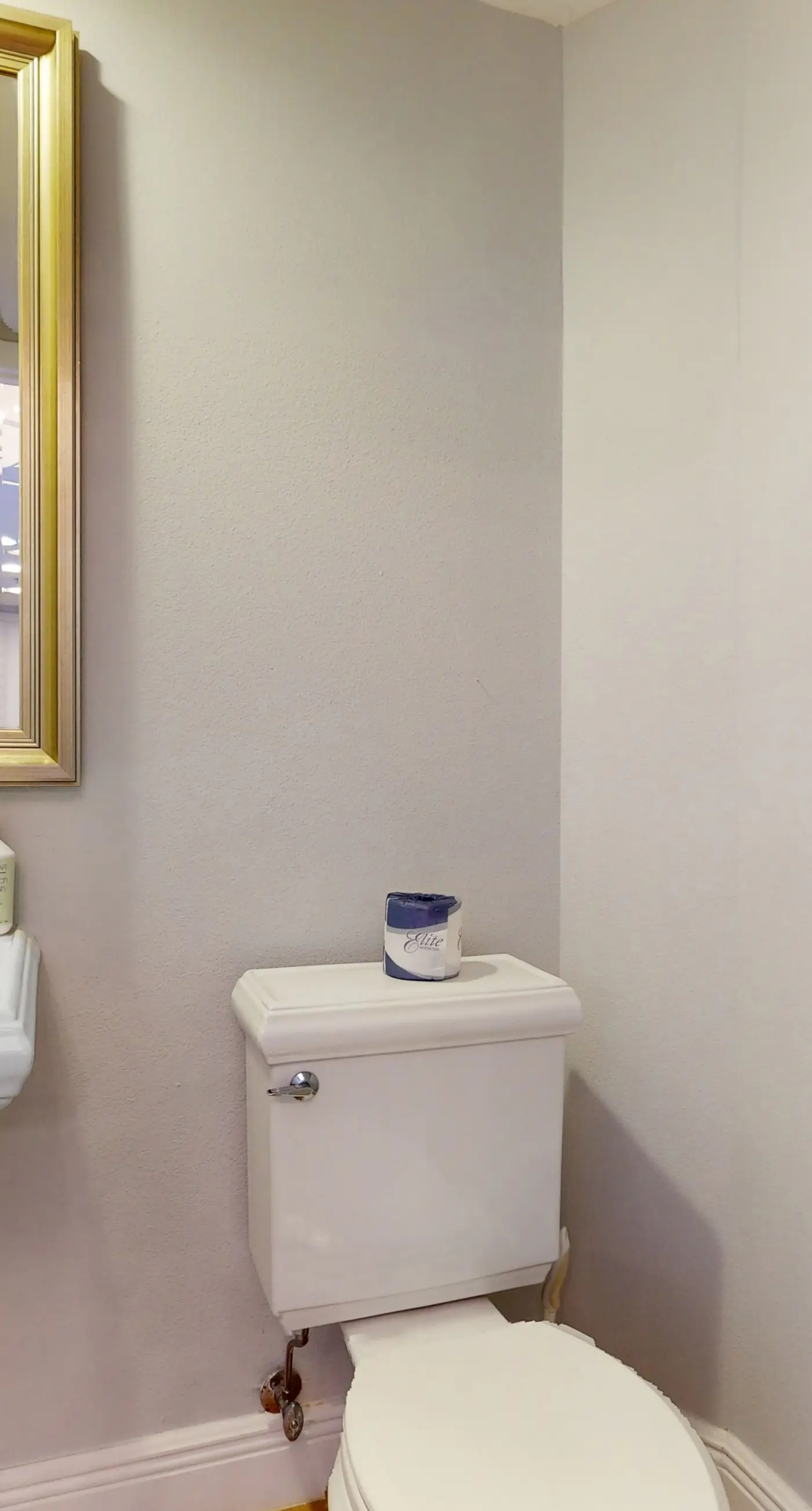 Gulf-view condo with pool, hot tub, beach access, tennis, balcony, AC, & W/D