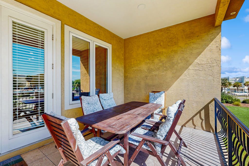 Gorgeous townhouse, plenty of space, family-friendly & close to everything