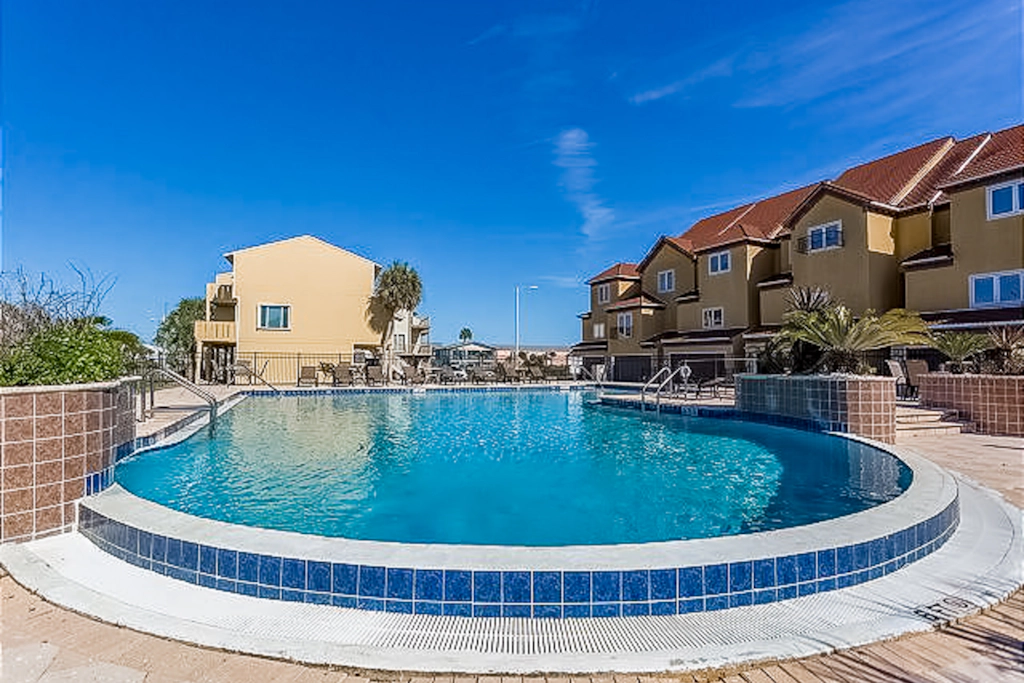 Gorgeous townhouse, plenty of space, family-friendly & close to everything