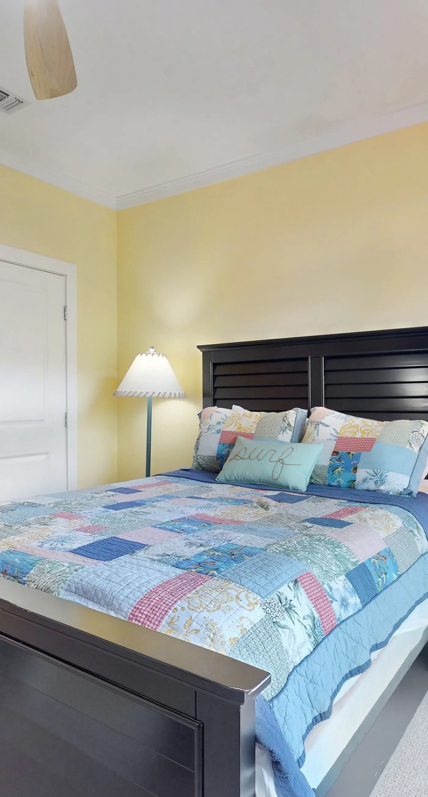 Spacious home with  shared pool, large kitchen and close to beach