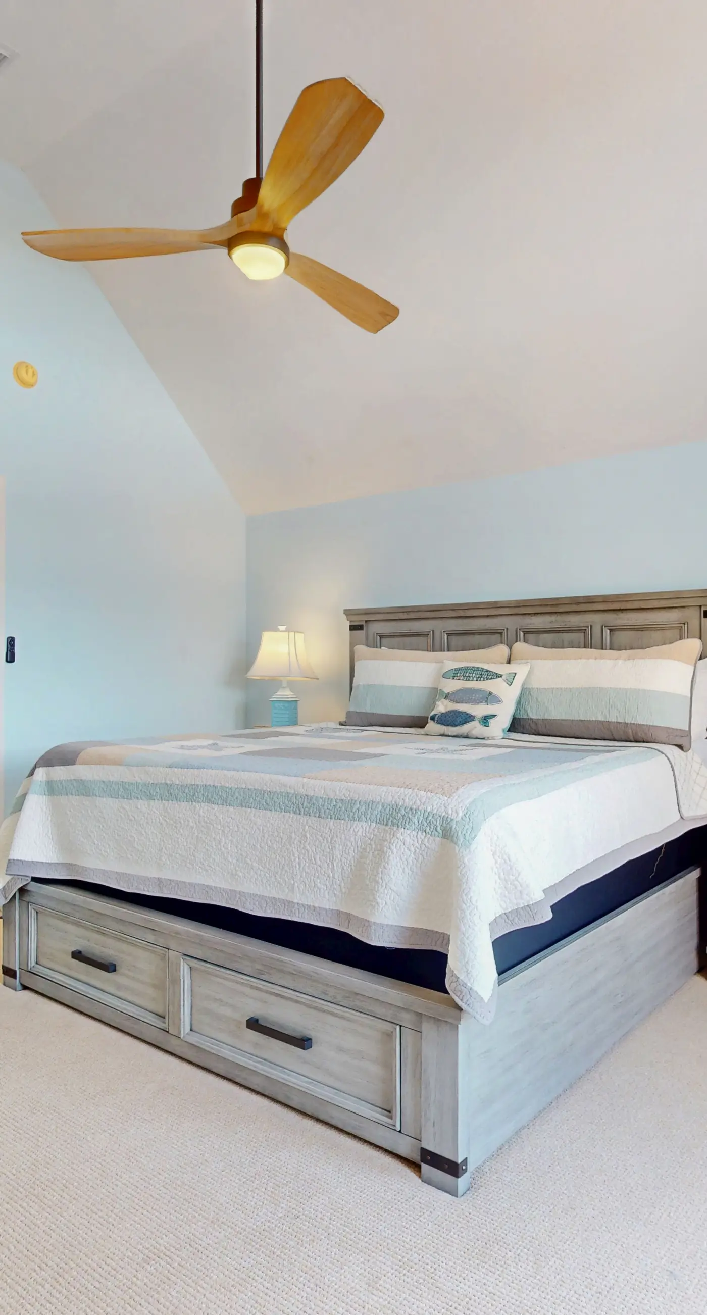 Spacious home with  shared pool, large kitchen and close to beach