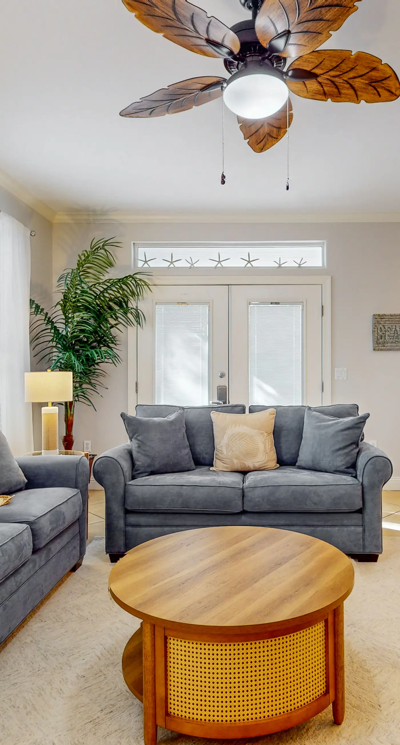 Large, Open Home, Shared Pool, Bike or Walk to the Gulf