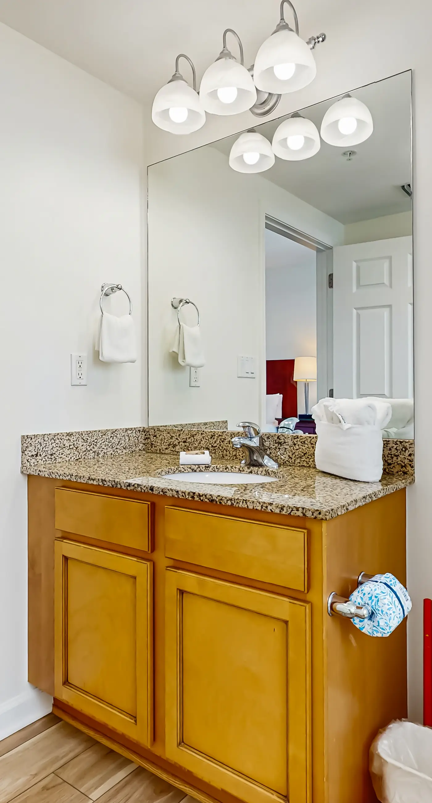 Gulf view condo with WiFi, washer/dryer, balcony, pools, & hot tub
