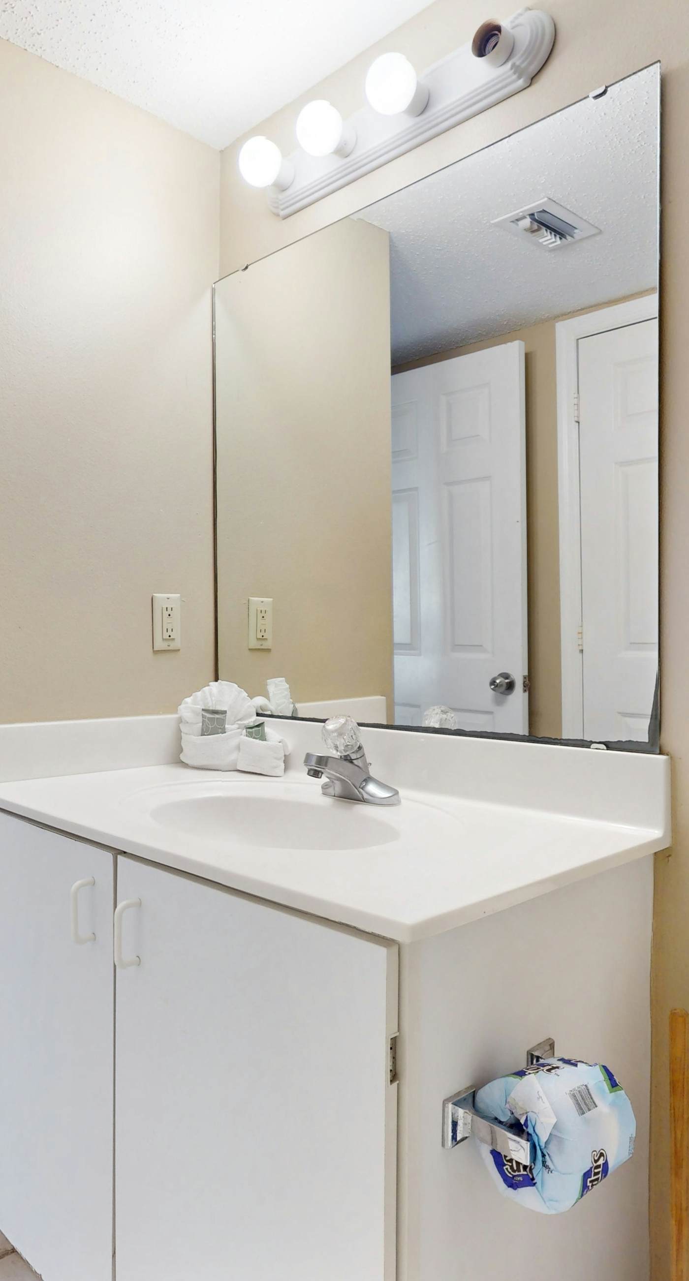 Beachfront with a heated pool & a spa