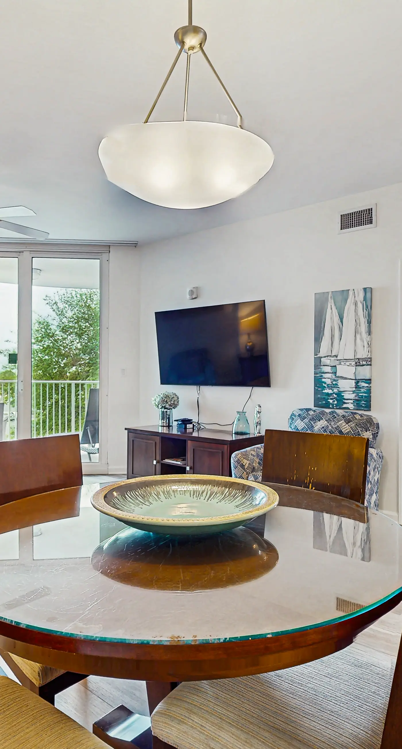 Gorgeous coastal condo with balcony & resort pools - close to beach