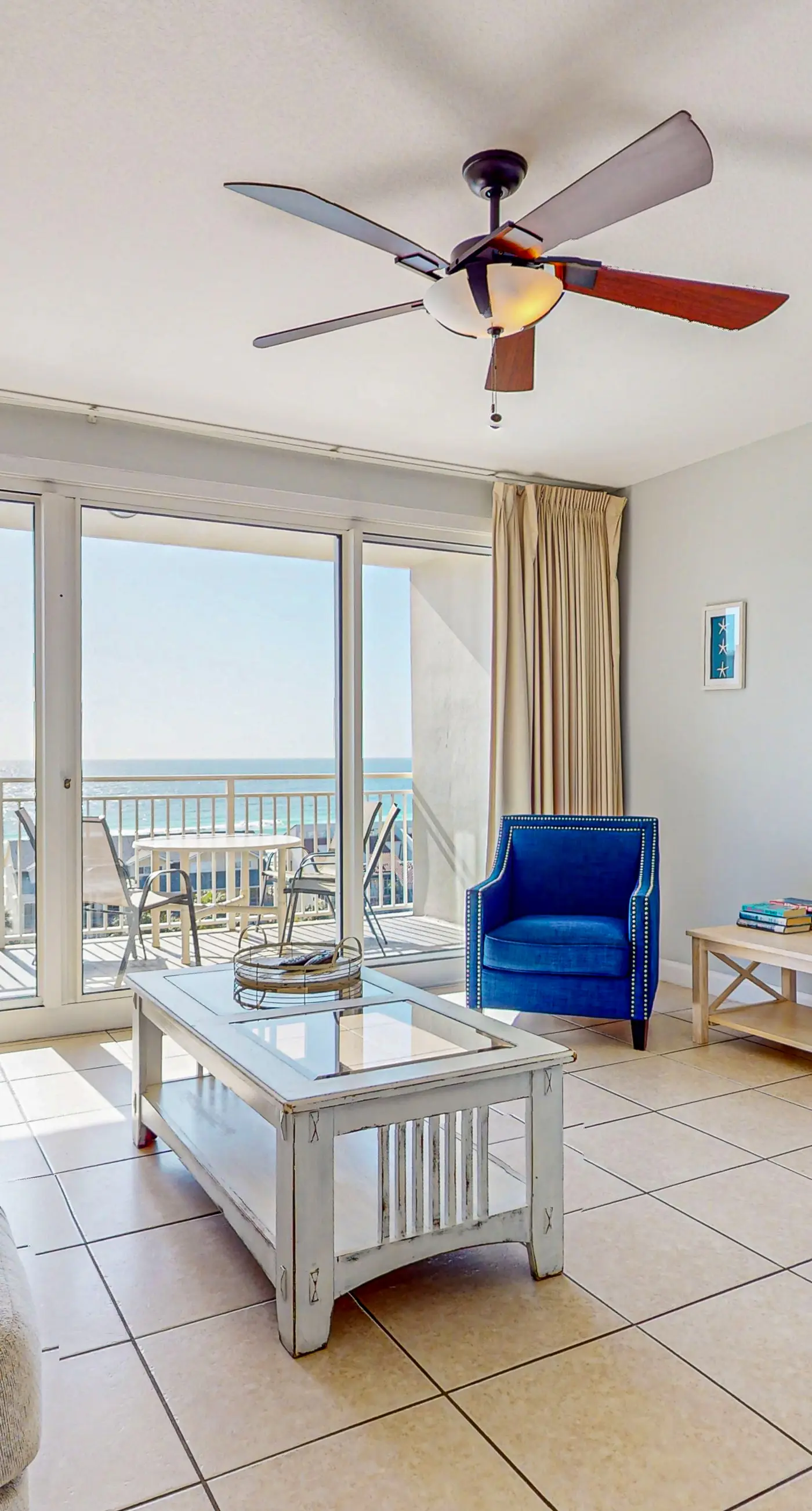 Bright, Gulf view condo w/ balcony & shared lagoon pool/gym - steps to beach