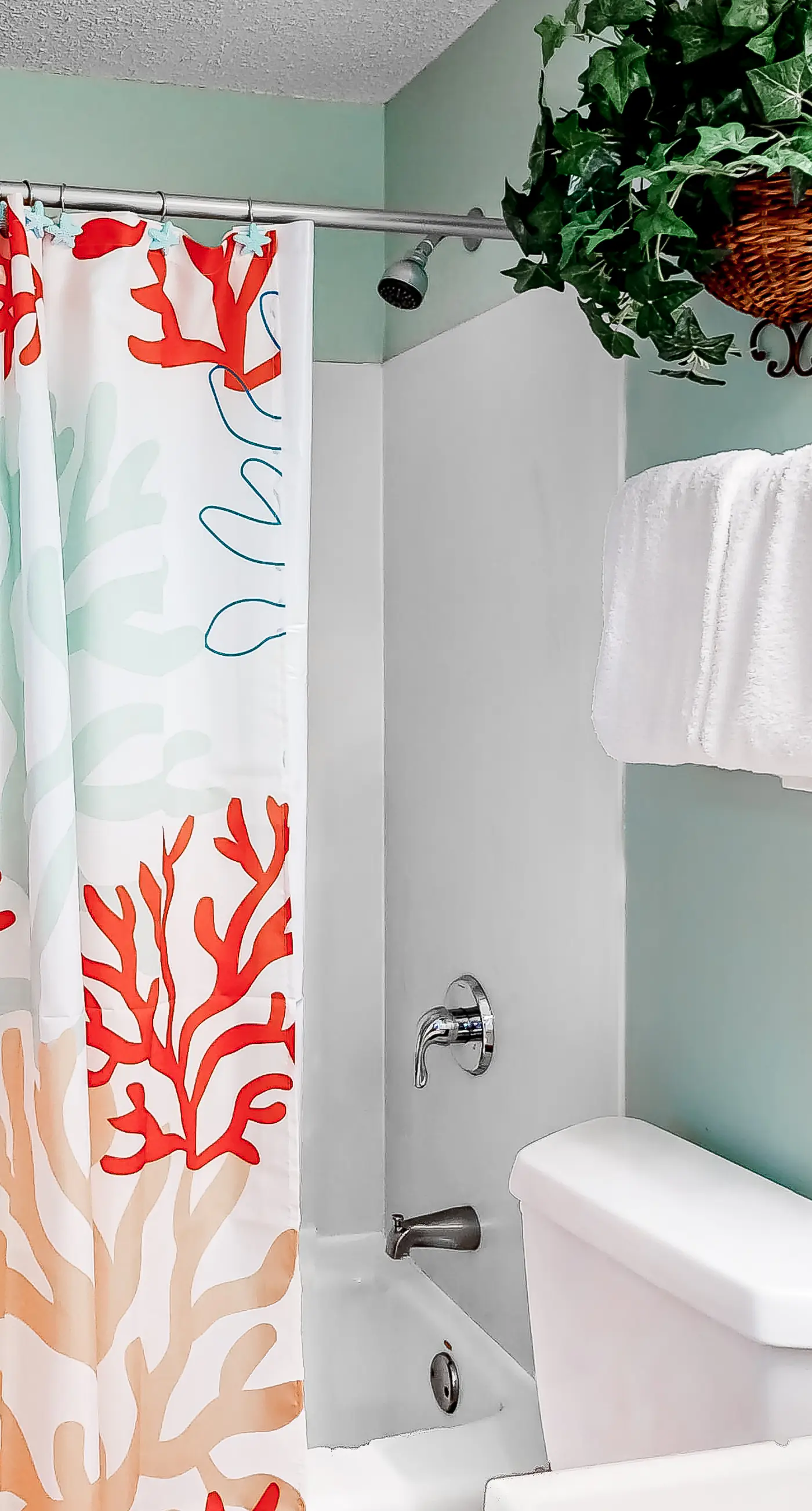 Pleasant, beachside home with Gulf view, pool & pool spa access