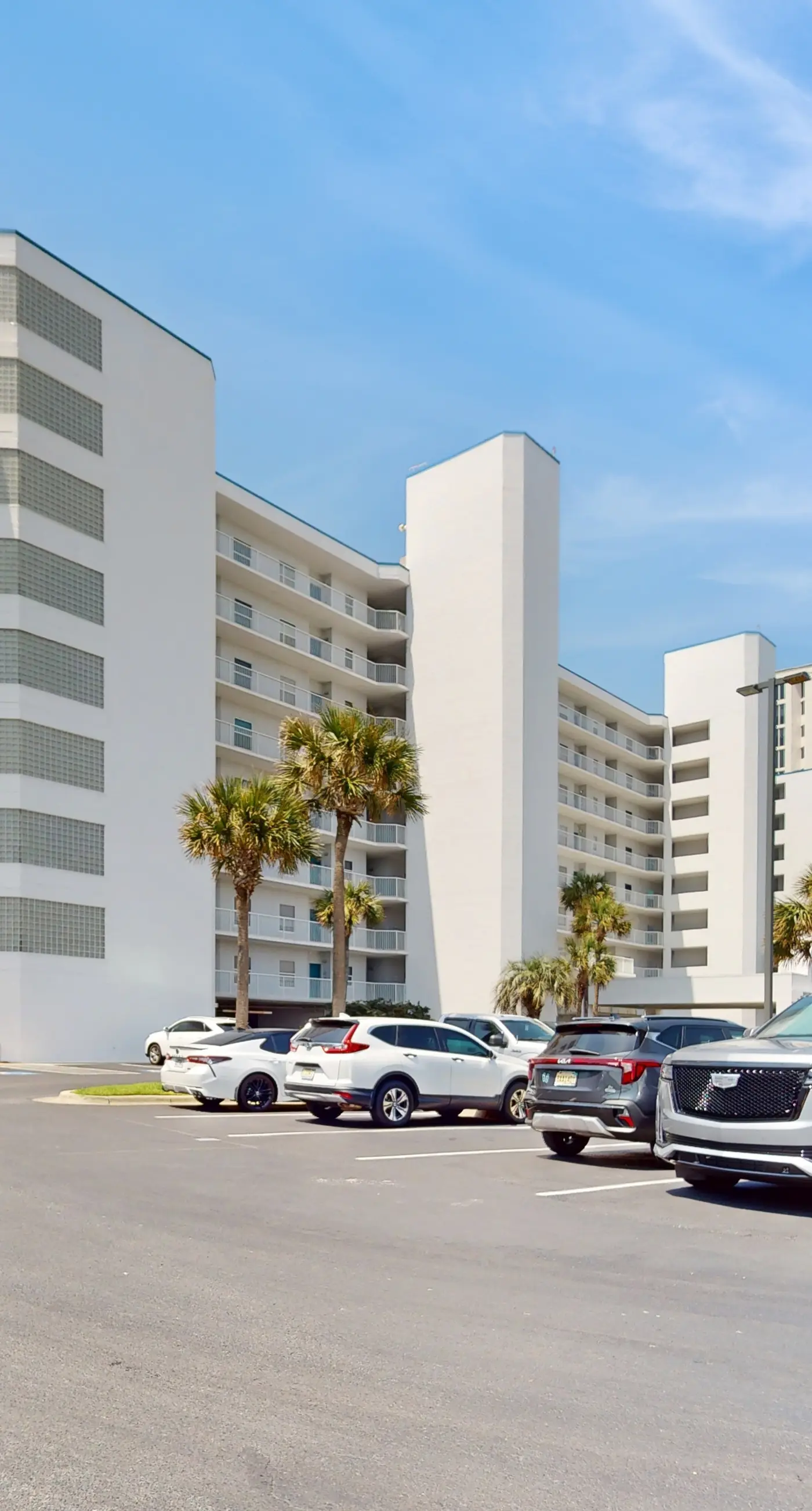 Pleasant, beachside home with Gulf view, pool & pool spa access