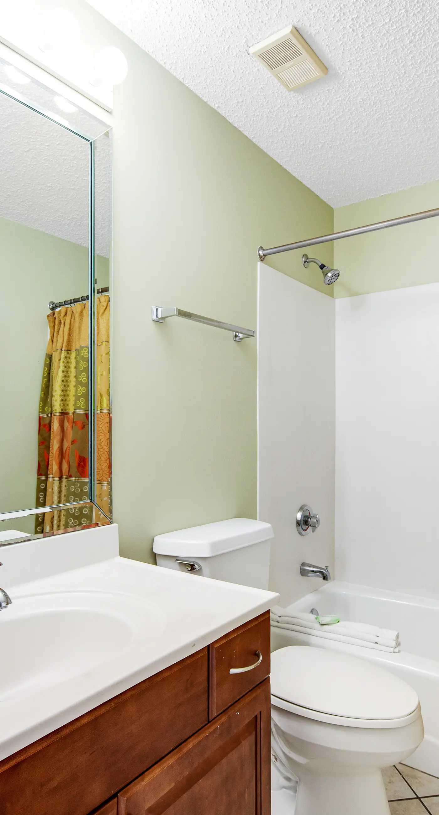 Soothing Gulf-view home with furnished patio, pool, pool spa & gym access