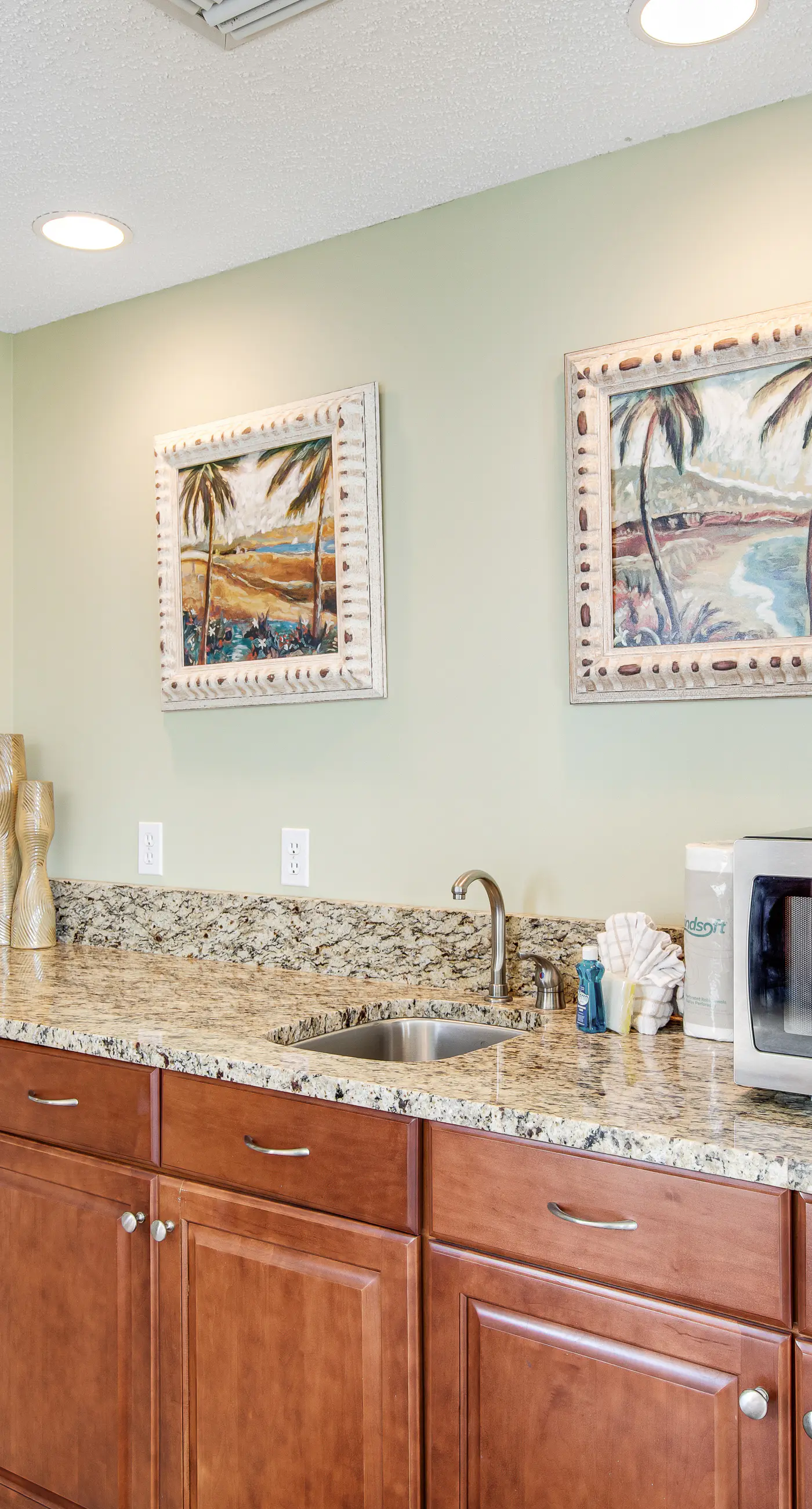 Soothing Gulf-view home with furnished patio, pool, pool spa & gym access