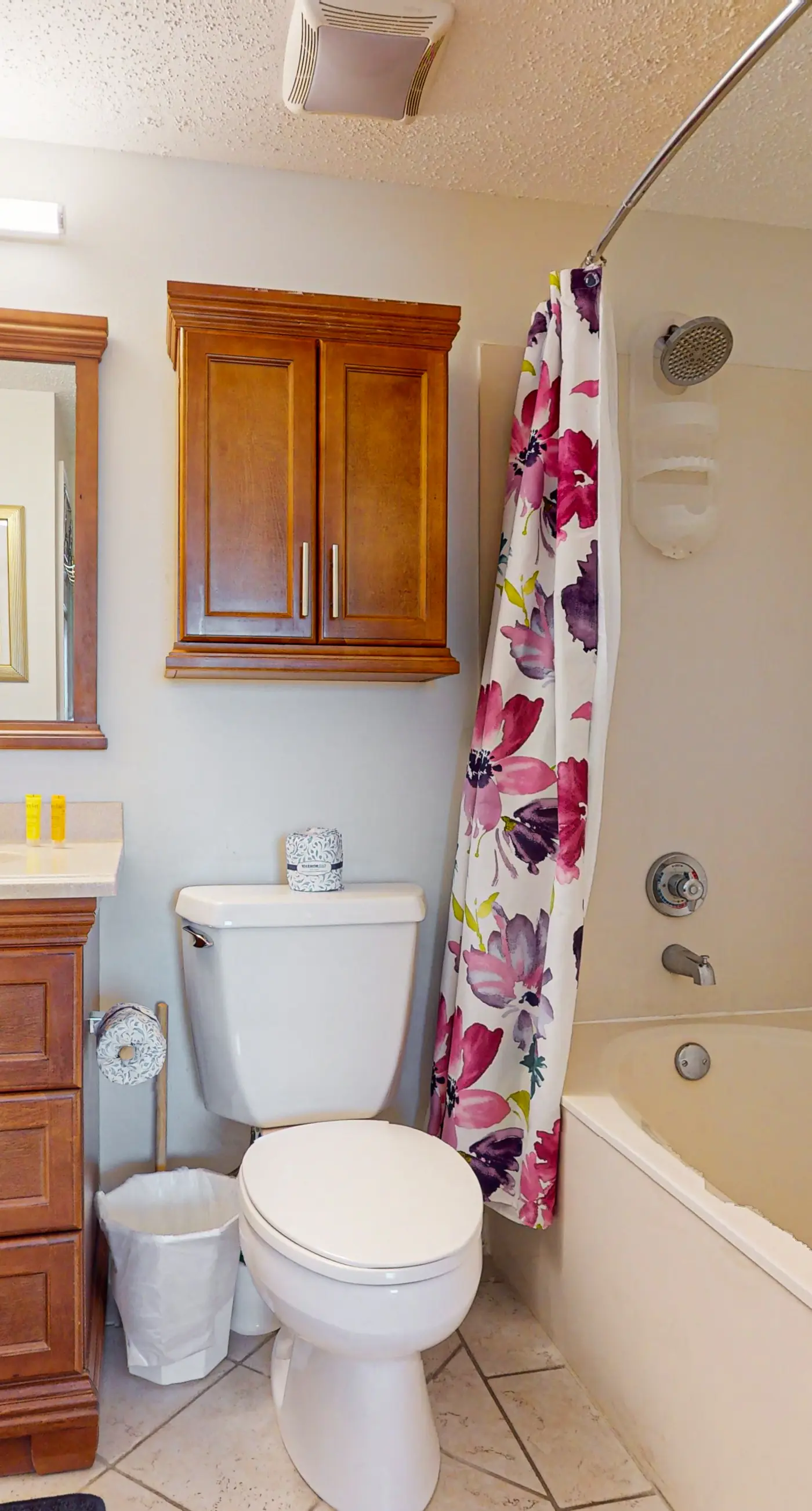 Seaside escape with water view, balcony, pool, pool spa & gym access