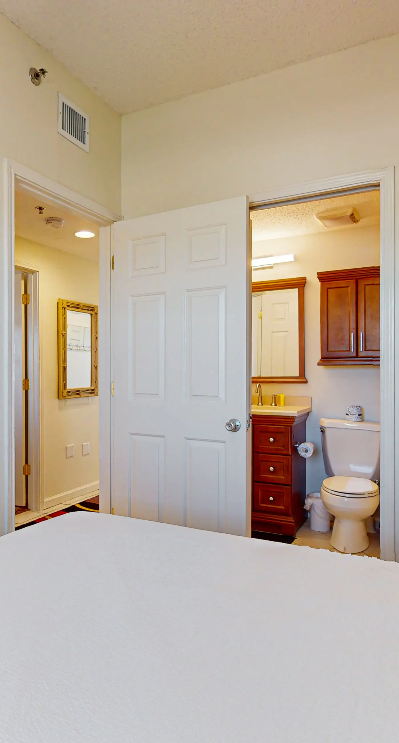 Seaside escape with water view, balcony, pool, pool spa & gym access